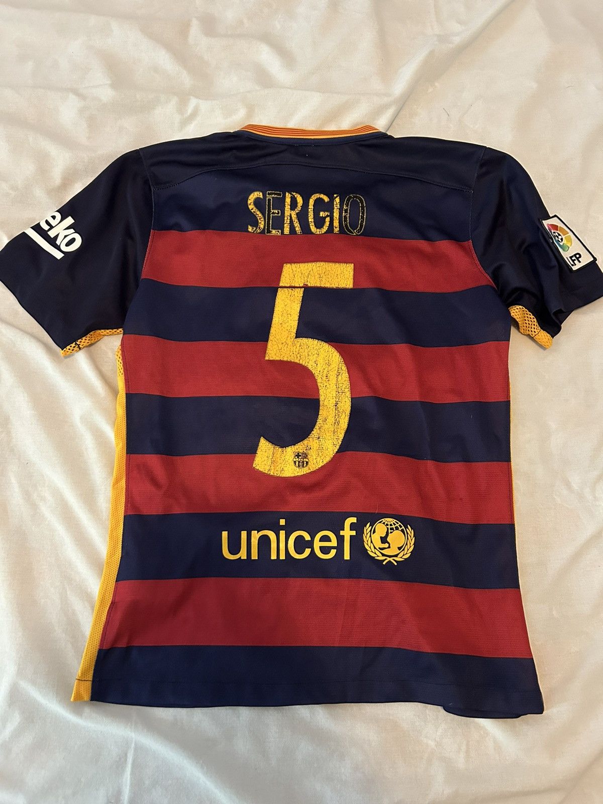 Nike Barcelona soccer Jersey Size US M / EU 48-50 / 2 - 2 Thumbnail