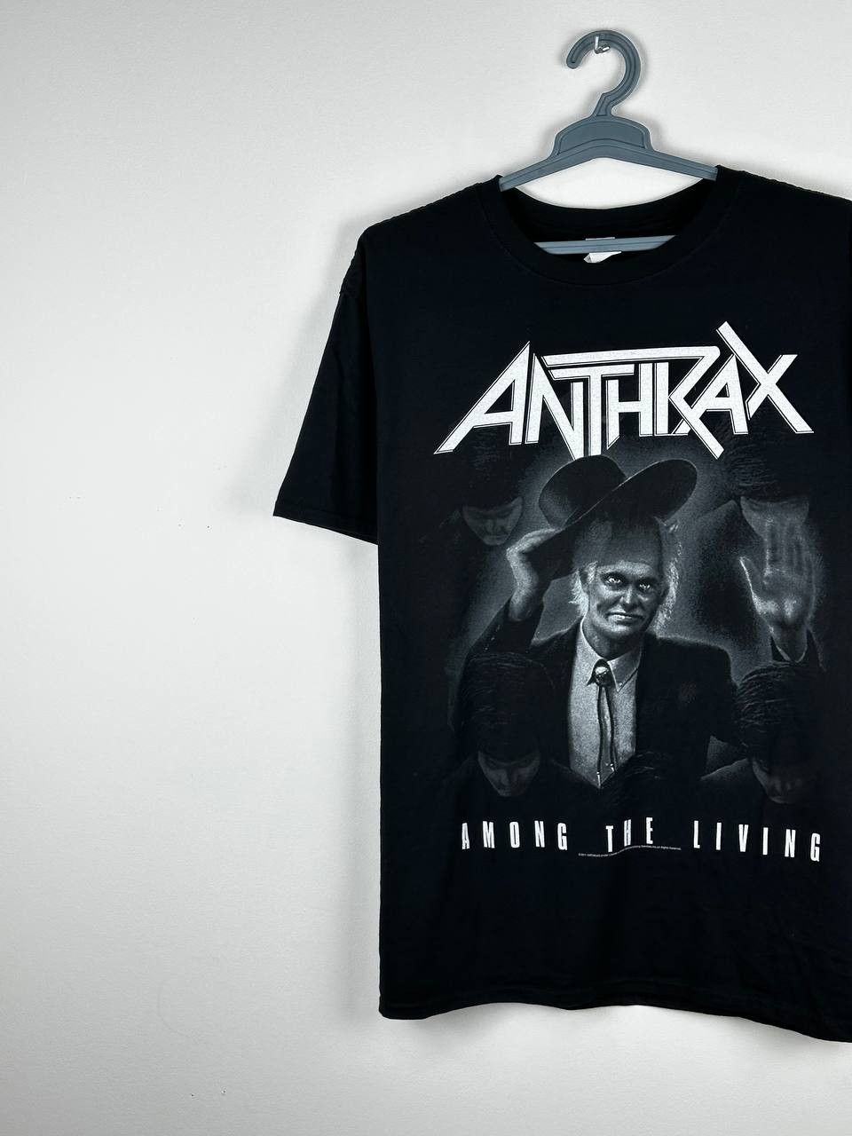 Band Tees Anthrax Among The Living Vintage Band T-Shirt Size US XL / EU 56 / 4 - 2 Thumbnail