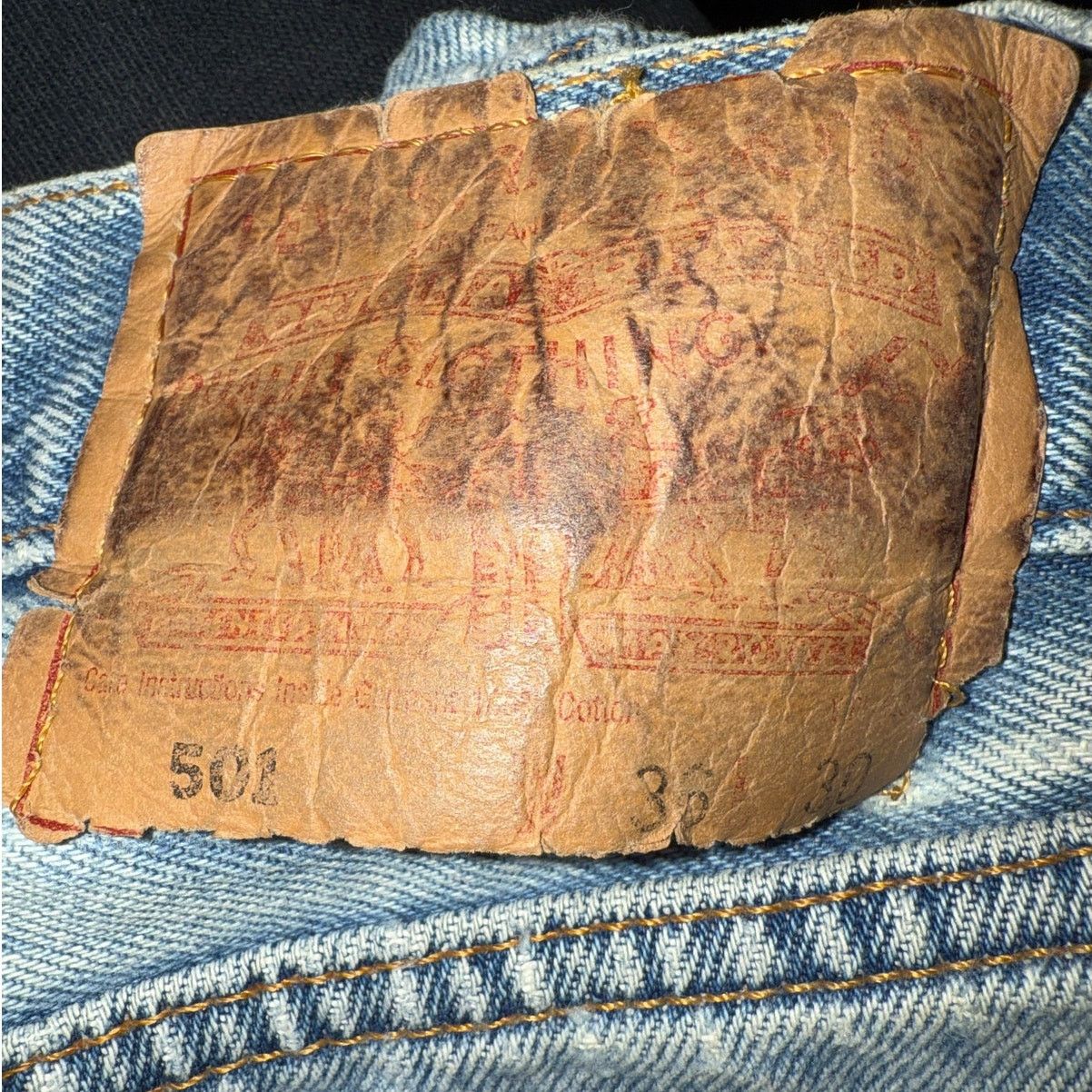 Levi's Vintage 1999 Levi 501 Distressed Light Wash Jeans 36x30 Size US 36 / EU 52 - 9 Thumbnail