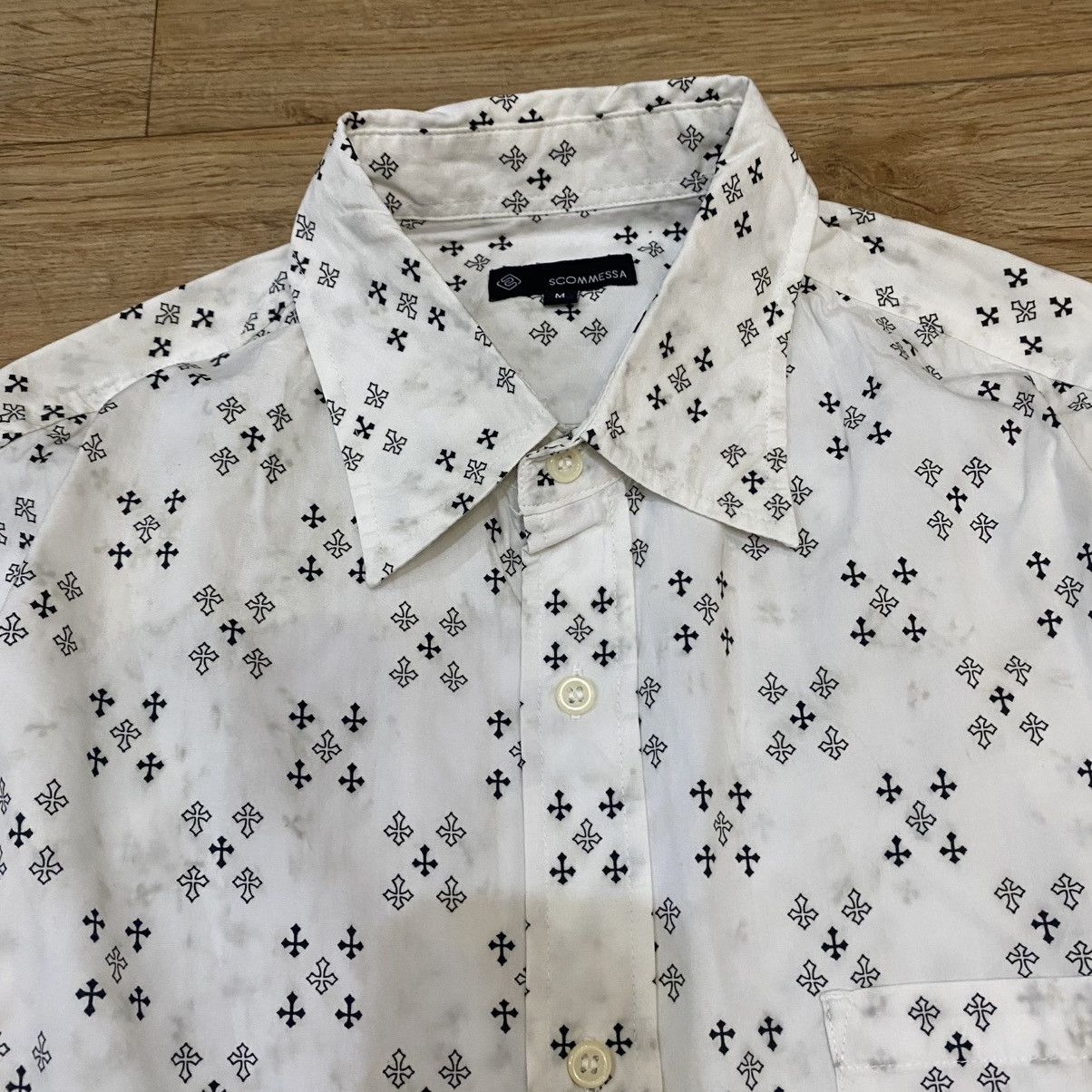 Tornado Mart 2000s Scommessa - White Gothic Style Cross Shirt Button Up Size US XL / EU 56 / 4 - 8 Thumbnail