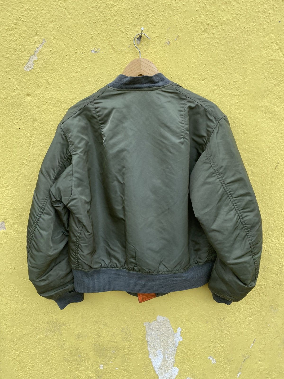 Alpha Industries × Vintage Vintage ma-1 Alpha industries bomber jacket Size US L / EU 52-54 / 3 - 13 Thumbnail