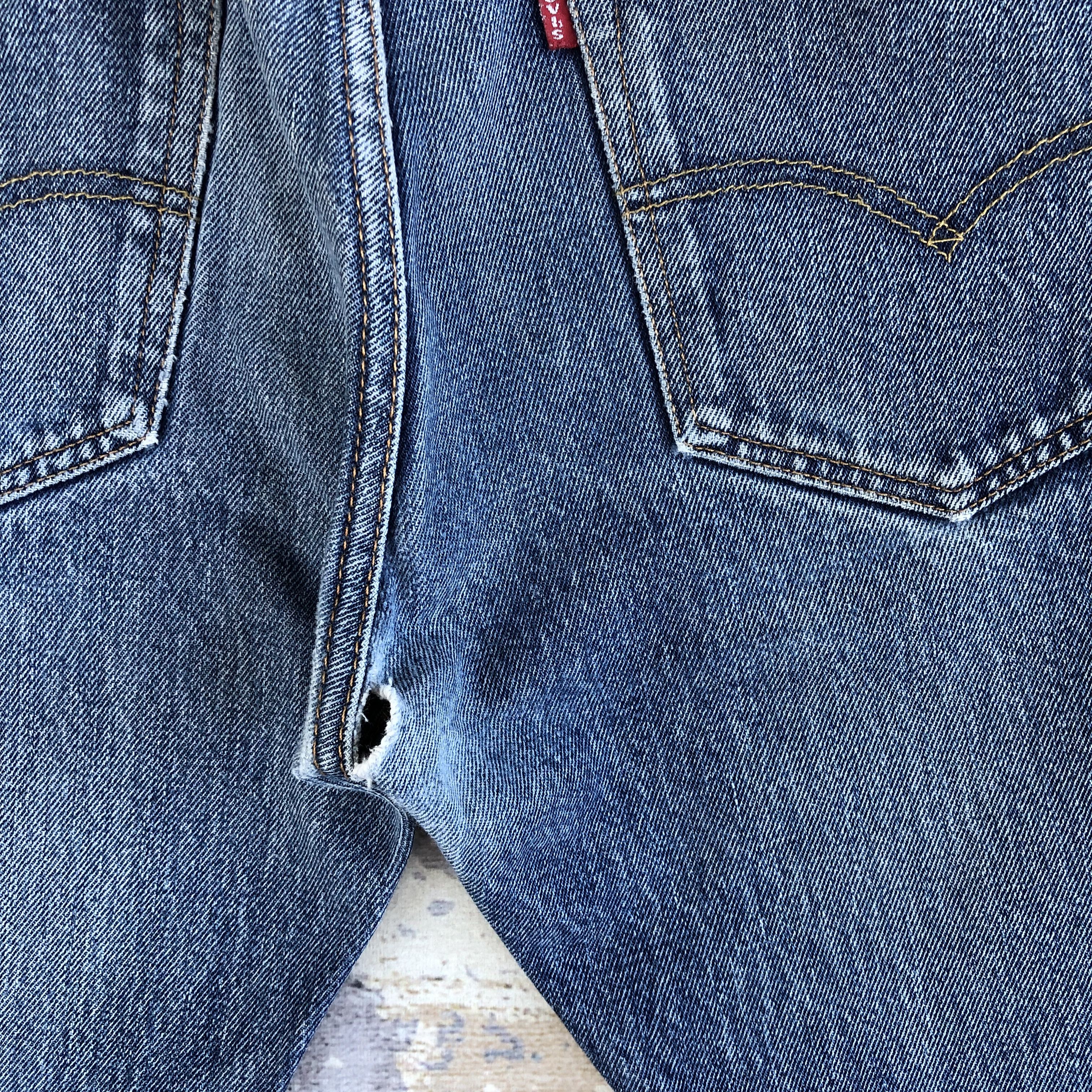 Levi's Vintage Y2K Levis 501 Faded Jeans Levi's Distressed Denim Size US 32 / EU 48 - 10 Thumbnail