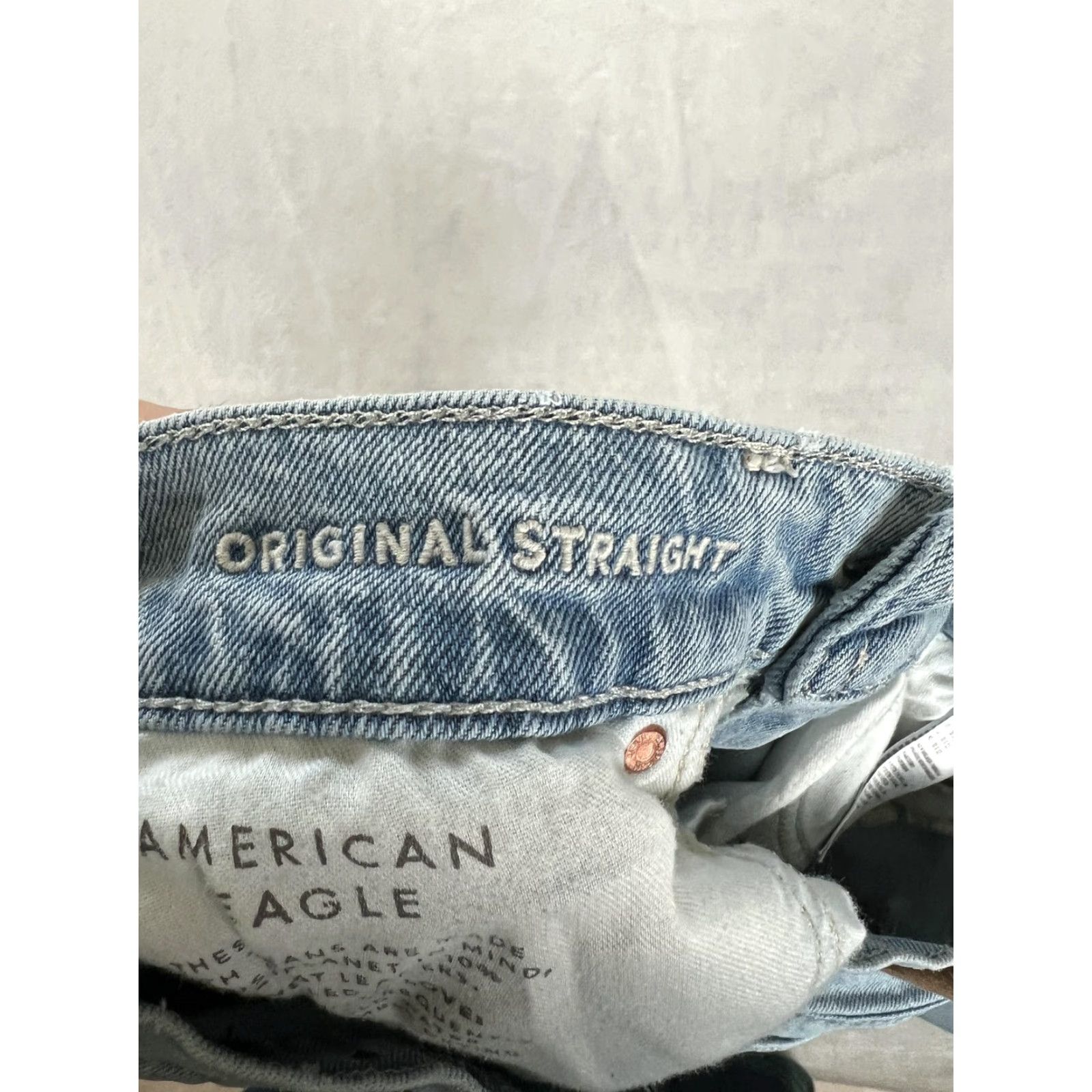 American Eagle Outfitters American Eagle Jeans Mens 30x32 Blue Original Straight Light Wash Denim Size US 30 / EU 46 - 6 Thumbnail