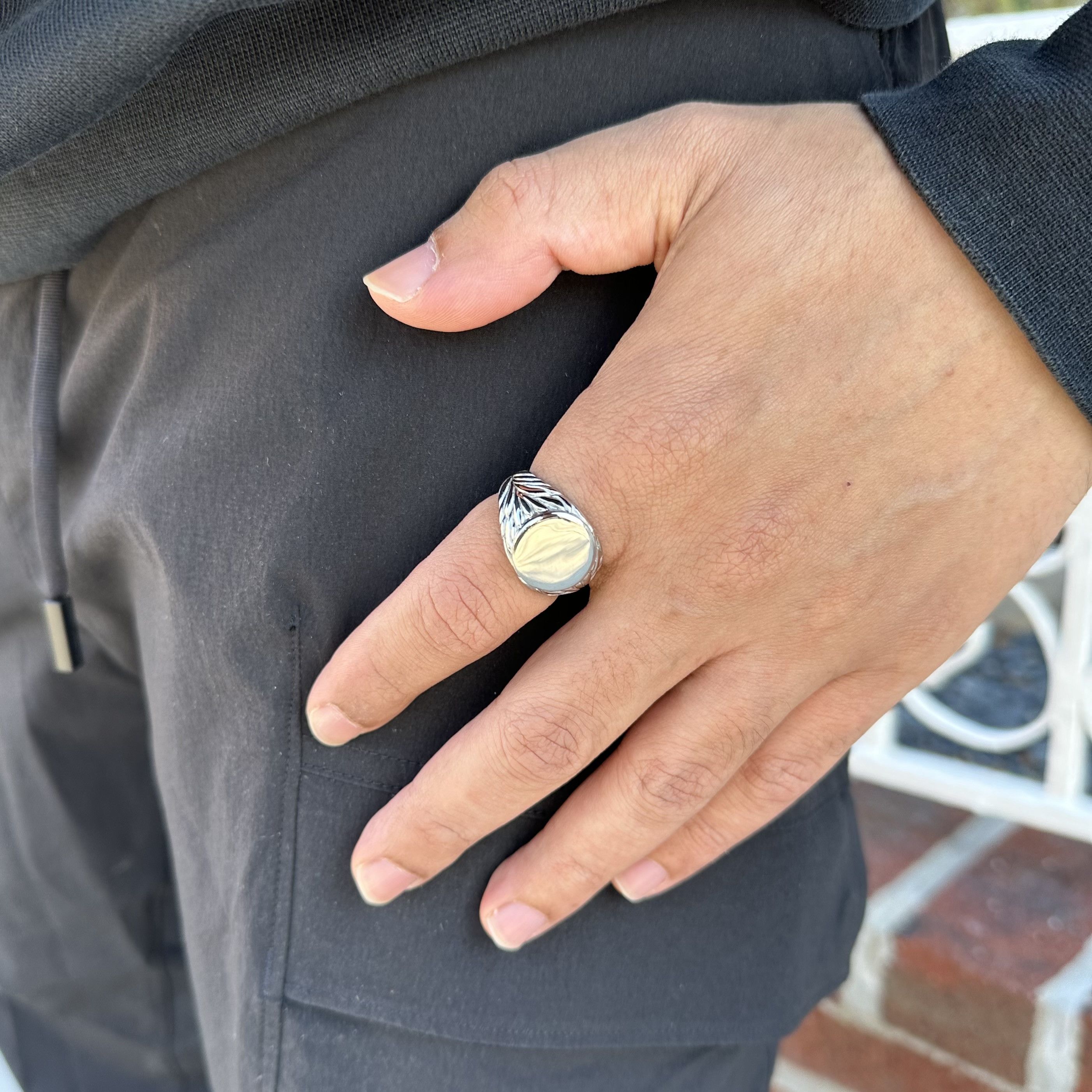 Jewelry Silver Rings Set - Rope Band, Wreath Signet, Oval Signet Size ONE SIZE - 5 Thumbnail