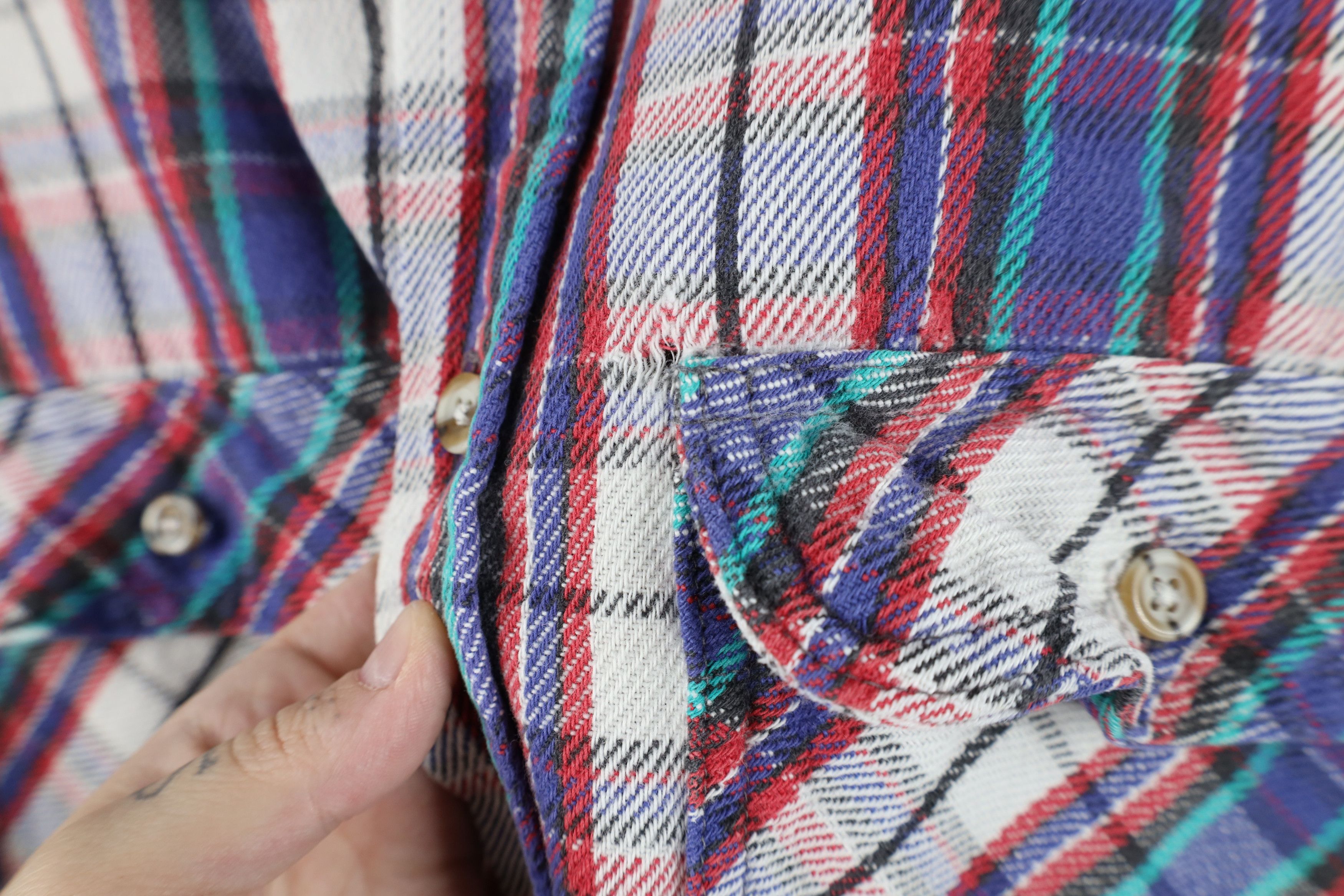 Vintage Vintage 90s Streetwear Heavyweight Flannel Button Shirt Size US L / EU 52-54 / 3 - 4 Thumbnail