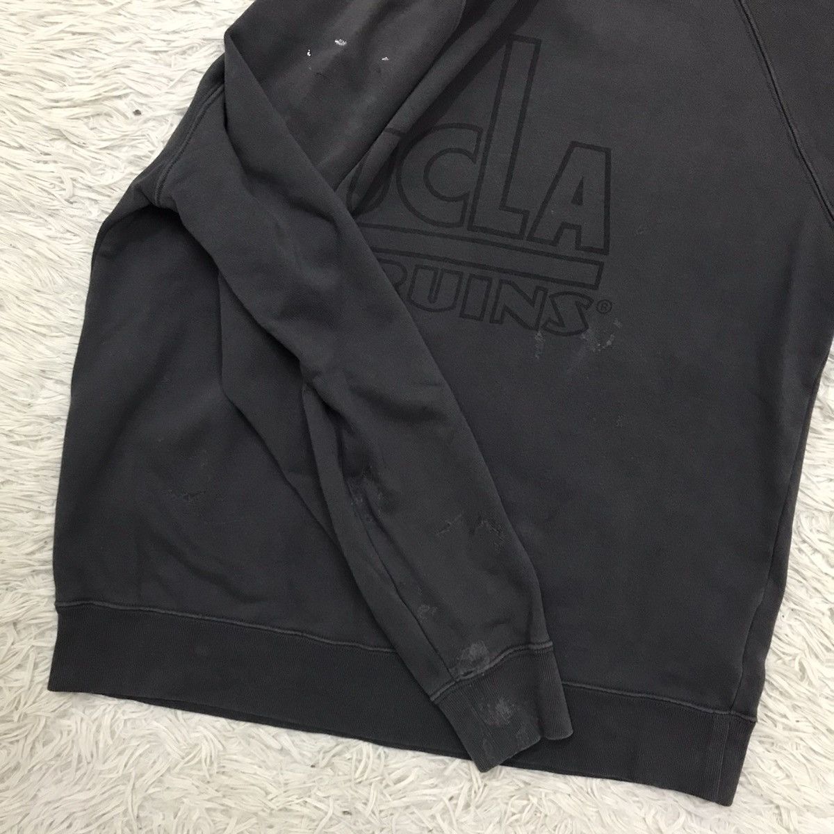 NANO universe VINTAGE UCLA BRUINS NANO UNIVERSE BIGLOGO SWEATSHIRT Size US M / EU 48-50 / 2 - 17 Thumbnail