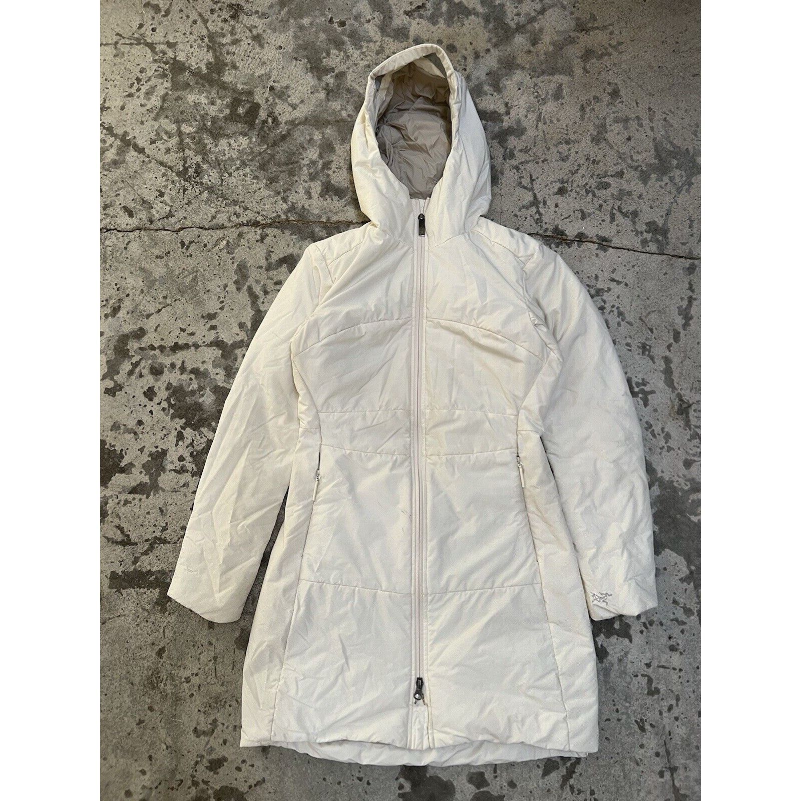 Arc'teryx Arcteryx Darrah Jacket Womens Extra Small Ivory Insulated Size XS / US 0-2 / IT 36-38 - 1 Thumbnail