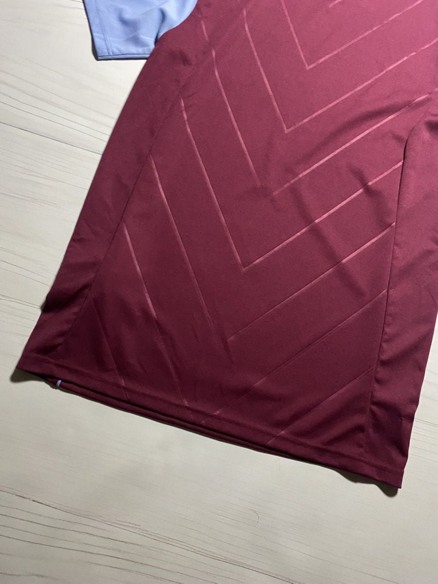 Castore Castore Aston Villa 2022/23 home soccer football y2k jersey Size US S / EU 44-46 / 1 - 13 Thumbnail