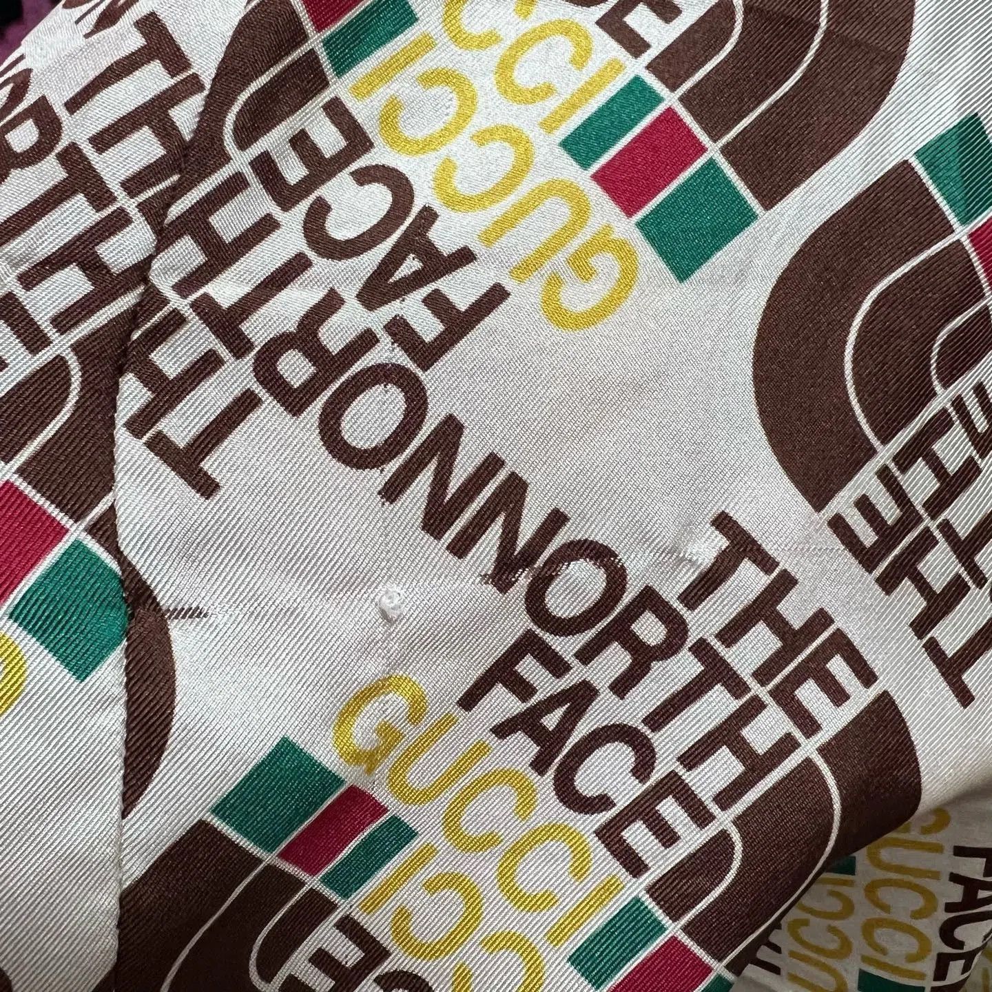 Gucci Gucci x The North Face All-Over Print Shirt. Size US M / EU 48-50 / 2 - 5 Thumbnail