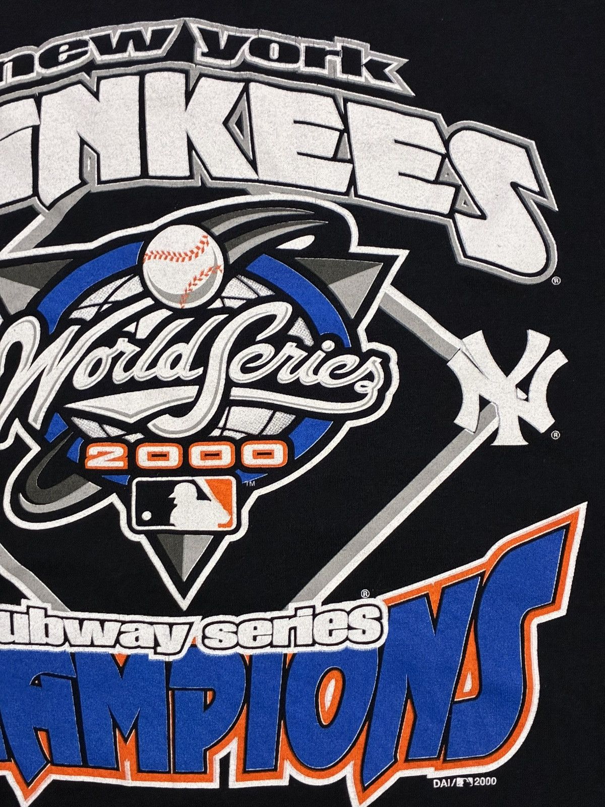 Delta MLB New York Yankees Subway Series Champions 2000 Short Y2K Size US L / EU 52-54 / 3 - 13 Thumbnail