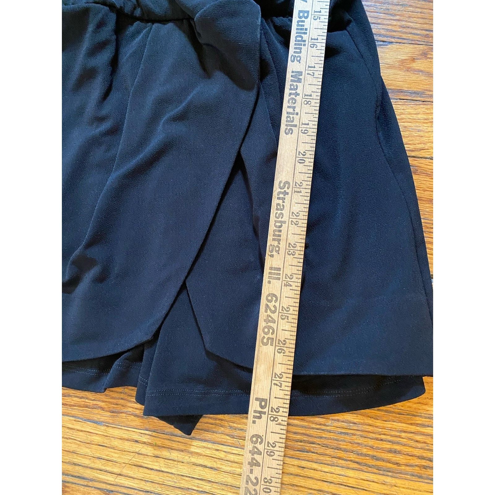 BCBGeneration BCBG ENERATION Women's Black V-neck Shorts Jumpsuits S $78 Size 28" / US 6 / IT 42 - 9 Thumbnail