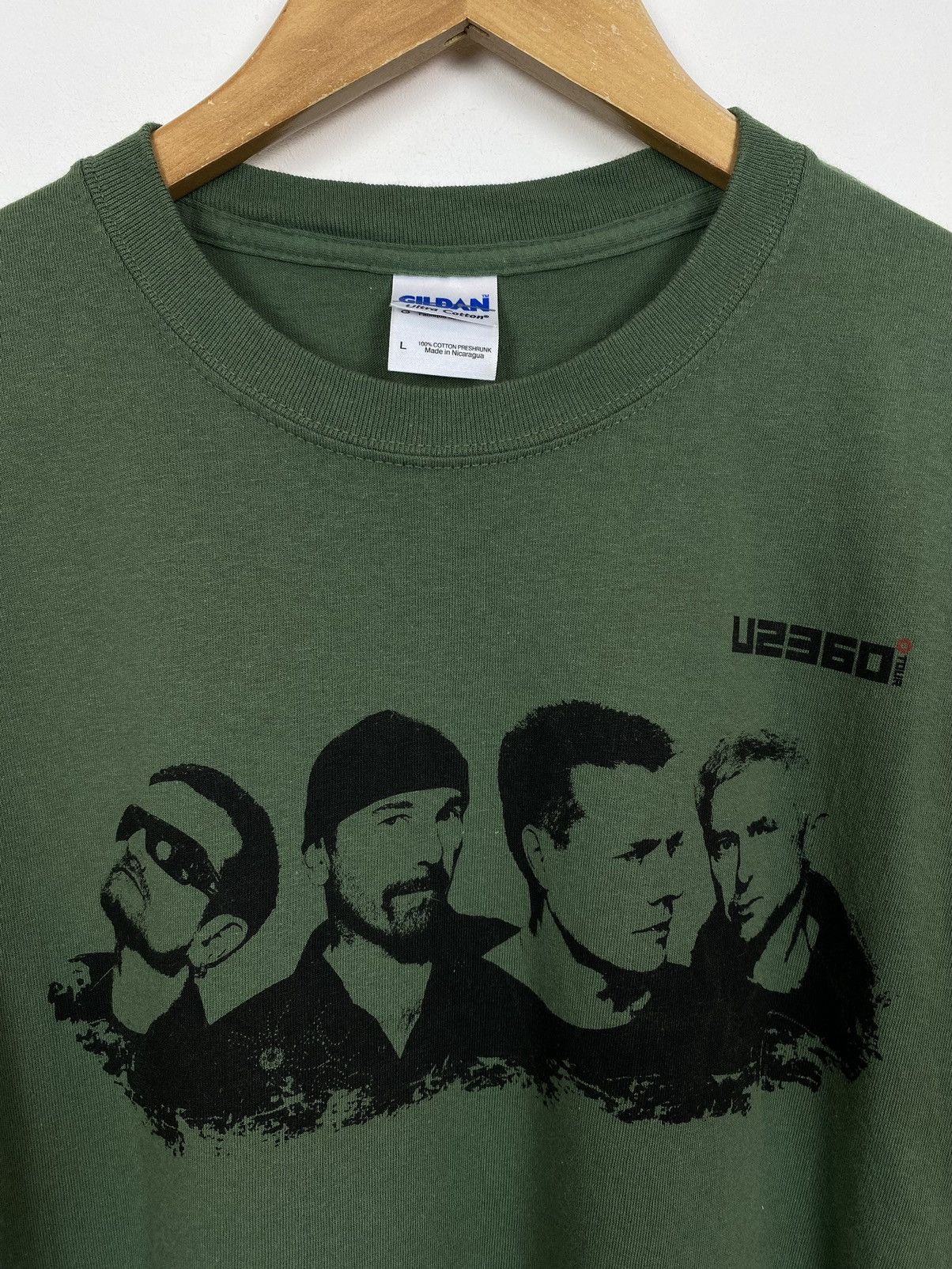 Band Tees Gildan U2 360 Tour 2009 Short Sleeve T-Shirt Size L Green Size US L / EU 52-54 / 3 - 3 Thumbnail