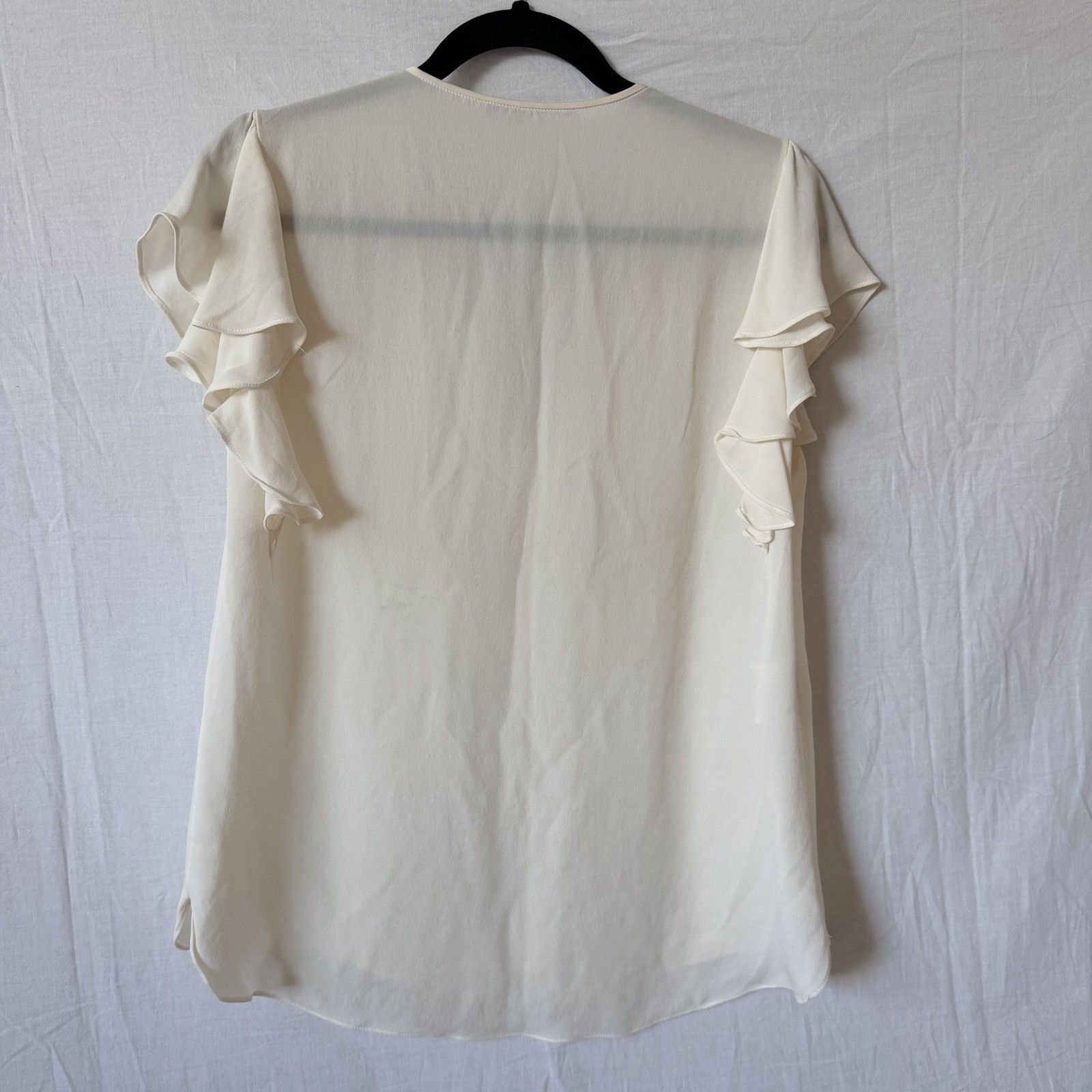 Carolina Herrera Carolina Herrera 100% Silk Ivory Flutter Sleeve Blouse Top Size M / US 6-8 / IT 42-44 - 3 Thumbnail
