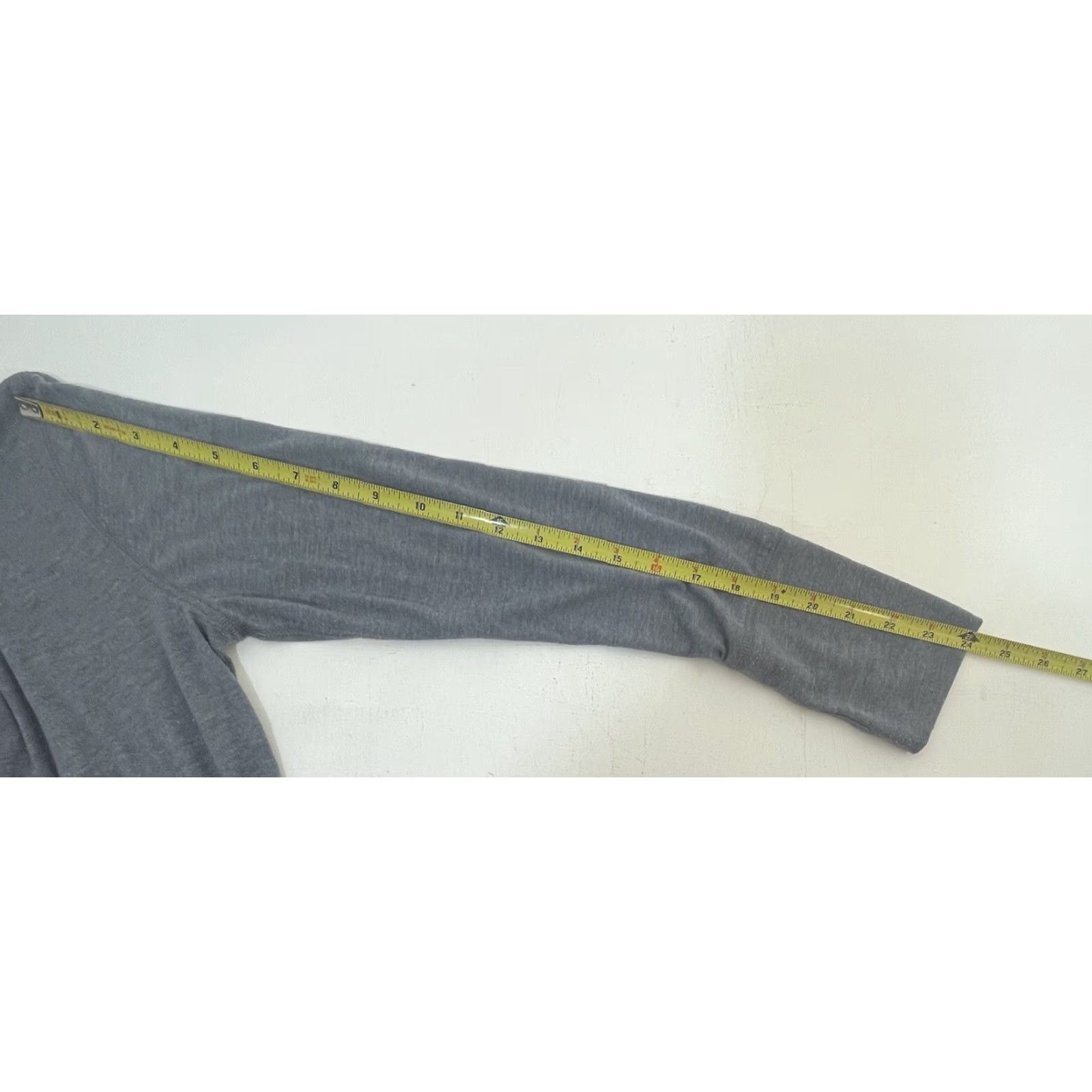 Vintage GapFit Dry Long Sleeve Women M Wide Neck Heather Gray Activewear Tee Shirt Pullover Lightweight Utility Running Walking CrossFit Yoga TS/Tops Size M / US 6-8 / IT 42-44 - 5 Thumbnail