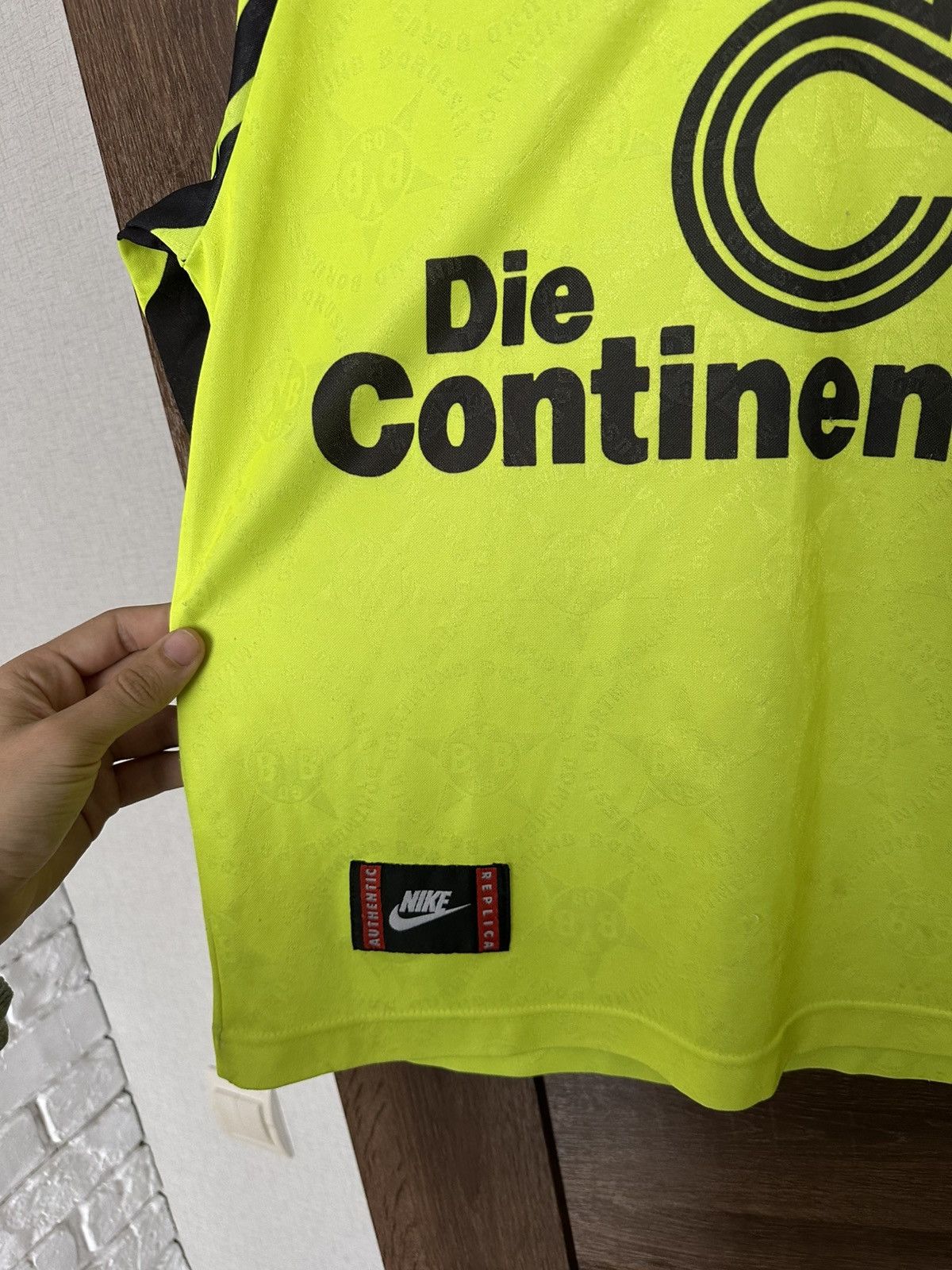 Nike 1994/1995 Nike Borussia Dortmund Vintage Long Sleeve Jersey Size US M / EU 48-50 / 2 - 15 Thumbnail