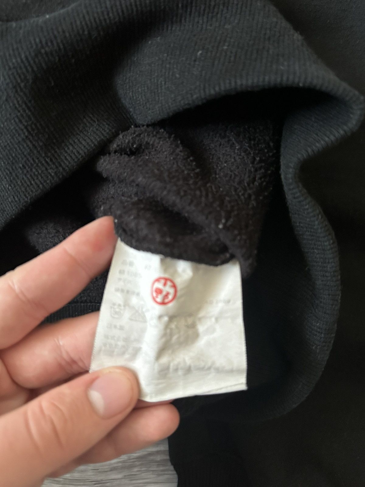 Comme des Garcons Comme des Garcons Black Small Heart Hoodie Japan hype size L Size US L / EU 52-54 / 3 - 7 Thumbnail