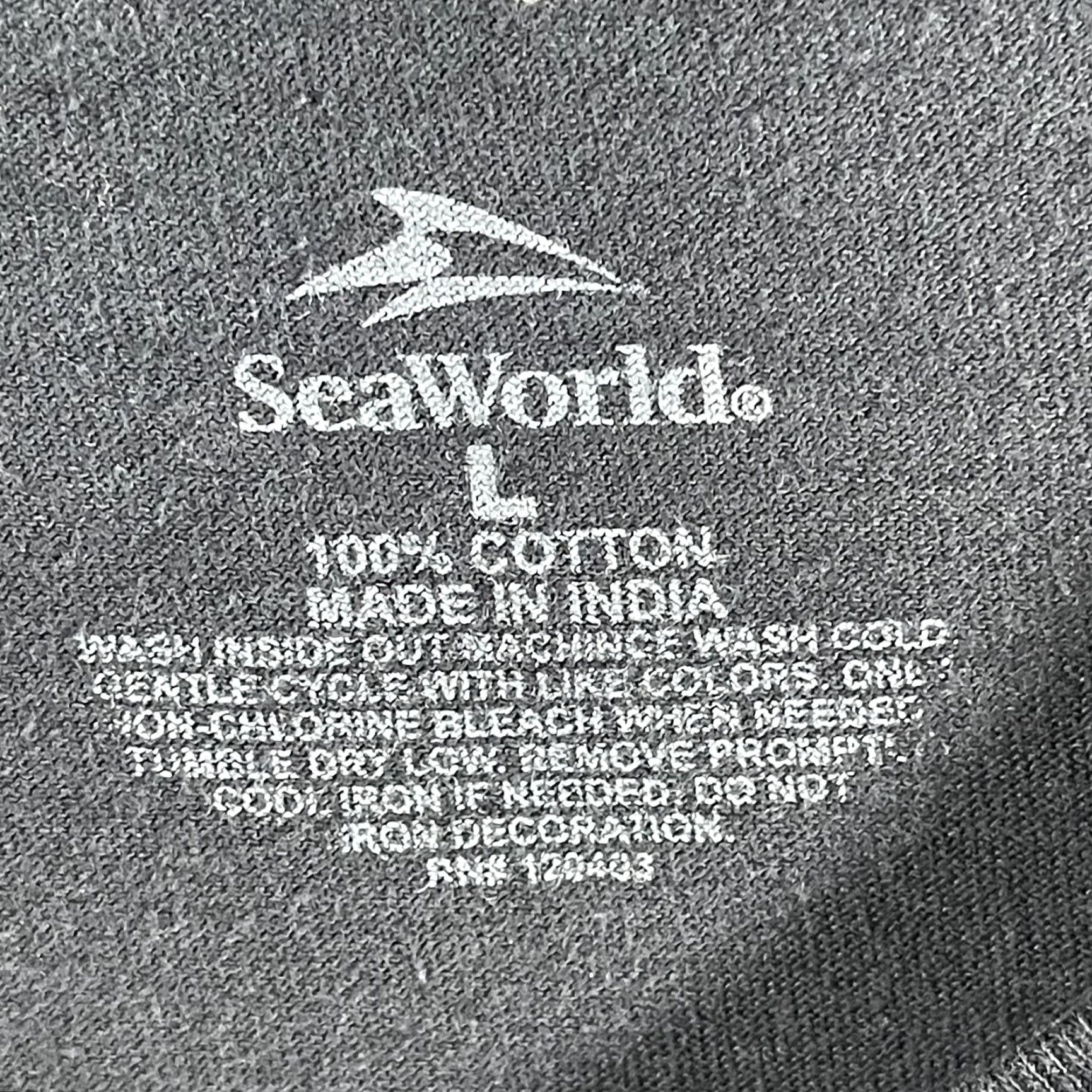 Vintage SeaWorld Shirt Mens Large Black Kraken Journey To Atlantis Manta Graphic Tee Size US L / EU 52-54 / 3 - 4 Thumbnail
