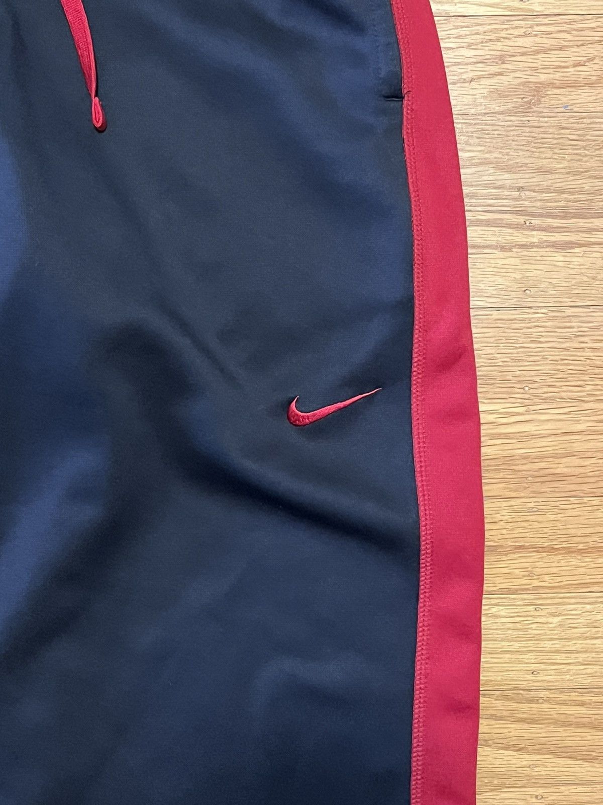 Nike × Vintage Vintage Baggy Black and Red Nike Track Pants Sz L y2k grunge Size US 32 / EU 48 - 3 Thumbnail
