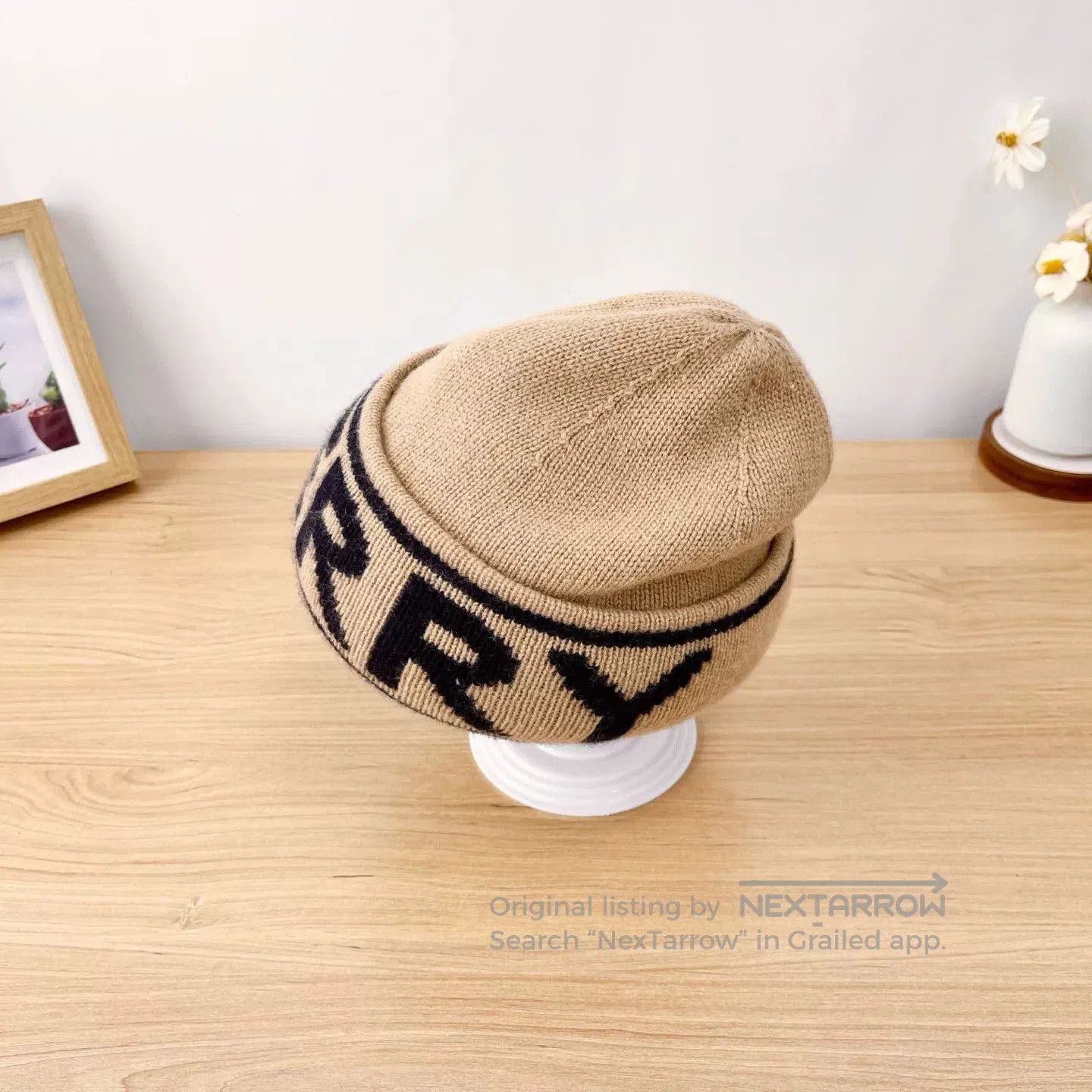 Burberry Burberry Camel Cashmere Black Logo Beanie. Size ONE SIZE - 6 Thumbnail
