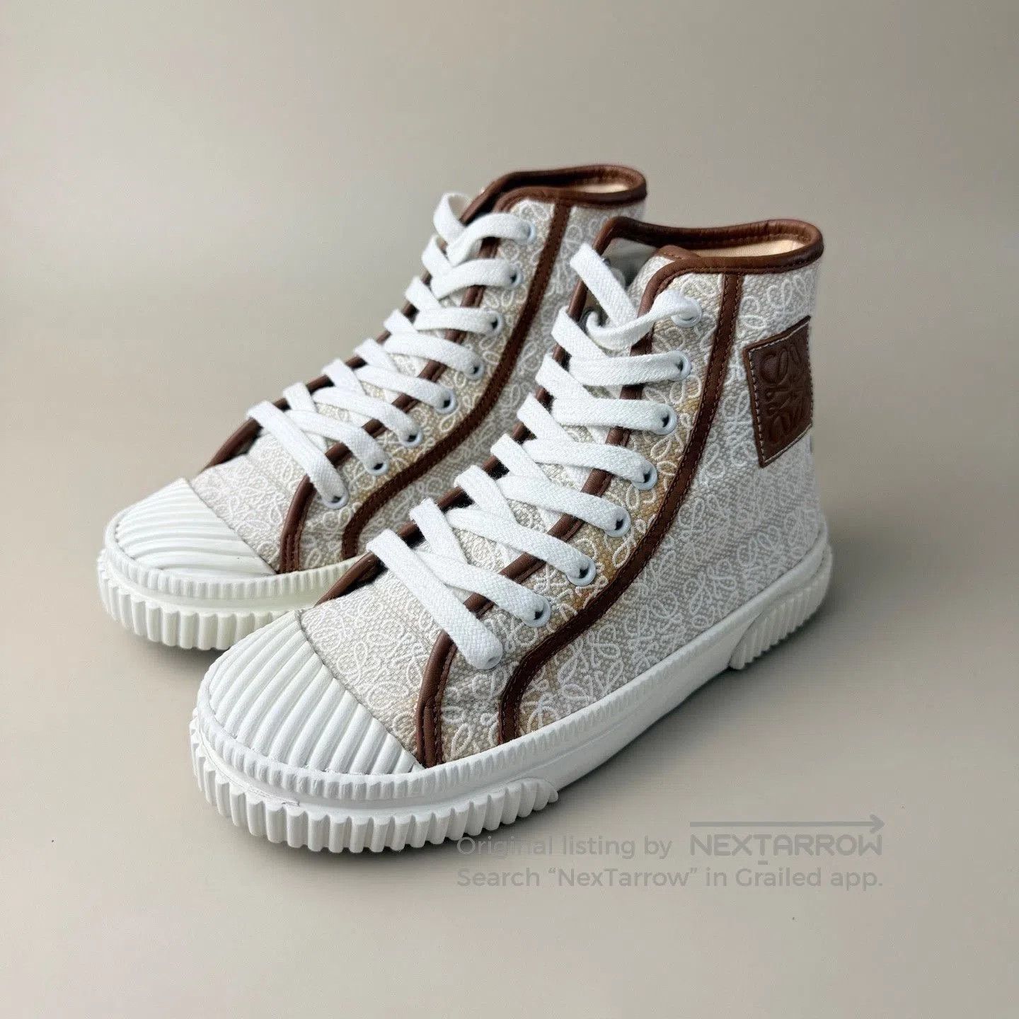 Loewe Logo Print High-Top Casual Shoes.