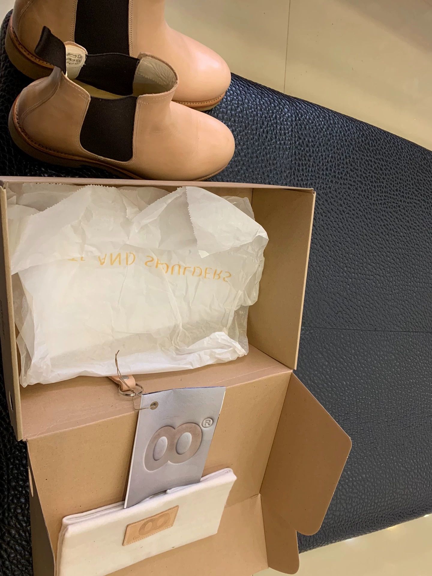 Other BUTTS AND SHOULDERS Veg Tan Cowhide Chelsea Boots 8.5 New Size US 8.5 / EU 41-42 - 8 Thumbnail