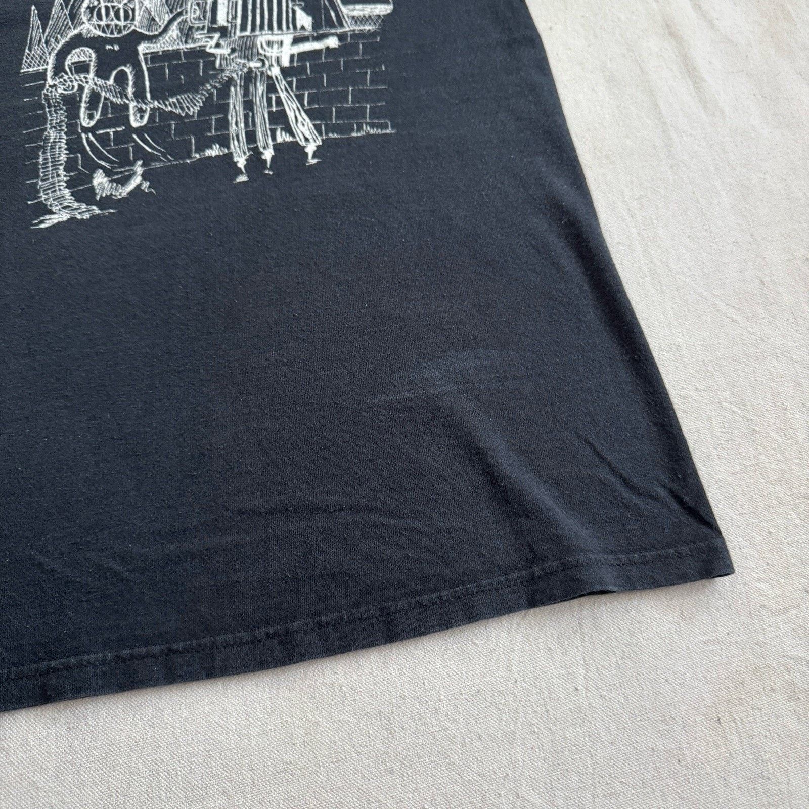 Band Tees × Vintage 2000s Radiohead Cat Director Stanley Donwood Artwork T Shirt Size US S / EU 44-46 / 1 - 4 Thumbnail