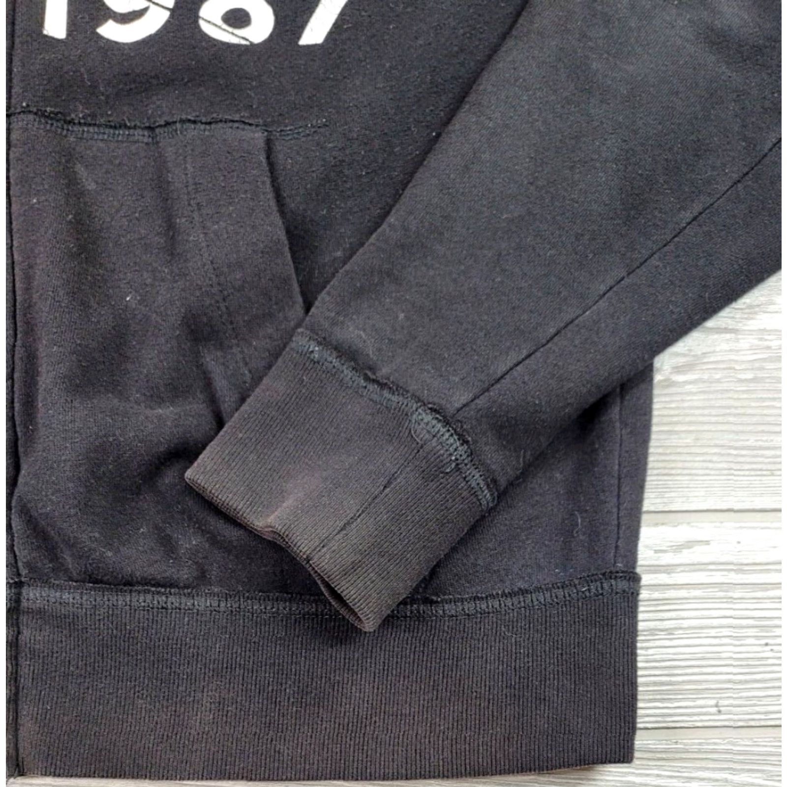 Vintage AEROPOSTALE New York Black Long Sleeve Full Zip Hoodie Mens S Adult Size US S / EU 44-46 / 1 - 5 Thumbnail