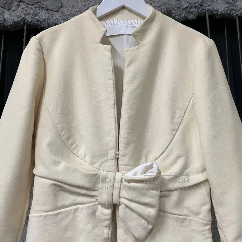 Valentino Valentino Women's Long Cream Coat . Size XXS / US 00 / IT 34 - 3 Thumbnail