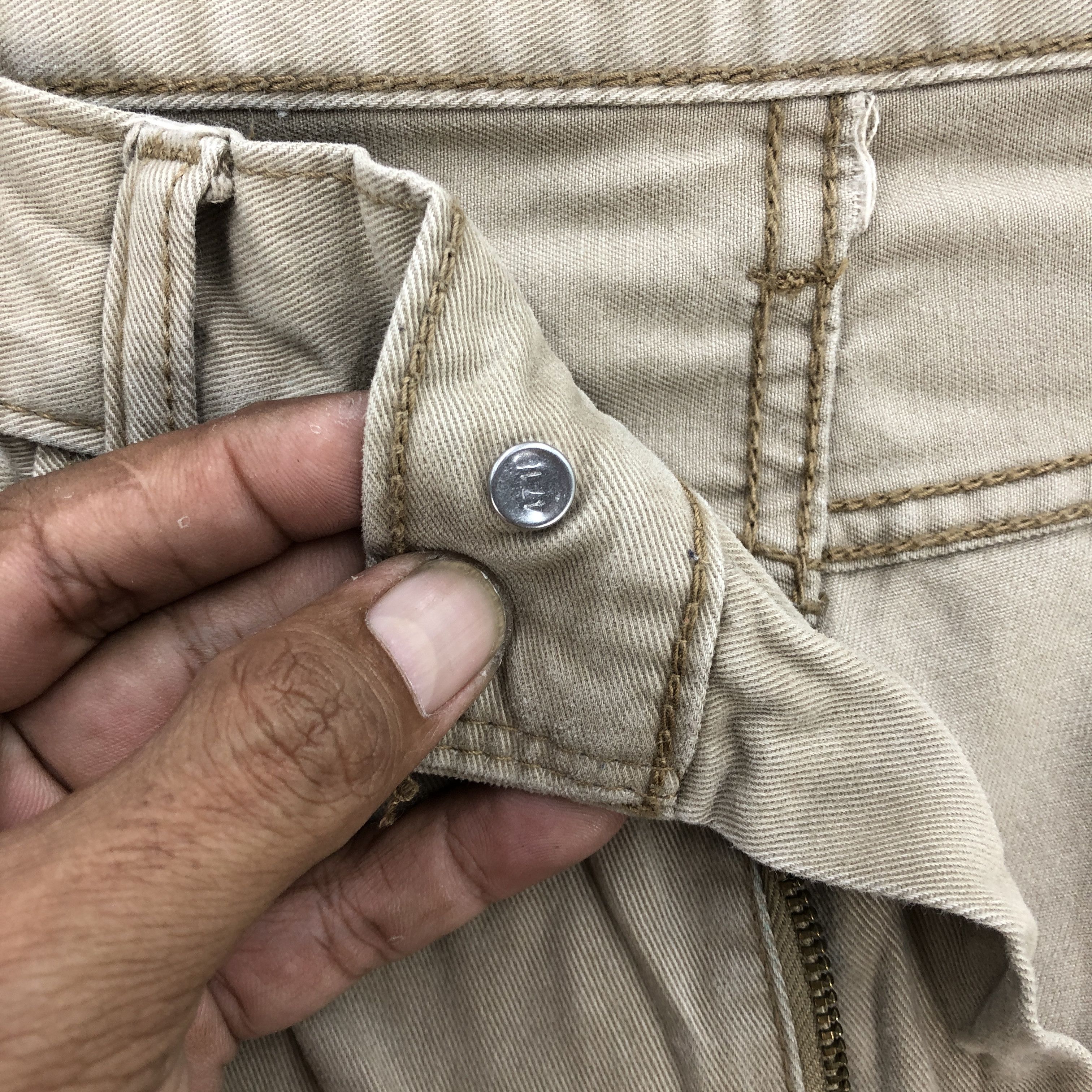 Levi's Vintage Levis Distressed Brown Jeans Levi's Ripped Denim Size US 34 / EU 50 - 10 Thumbnail