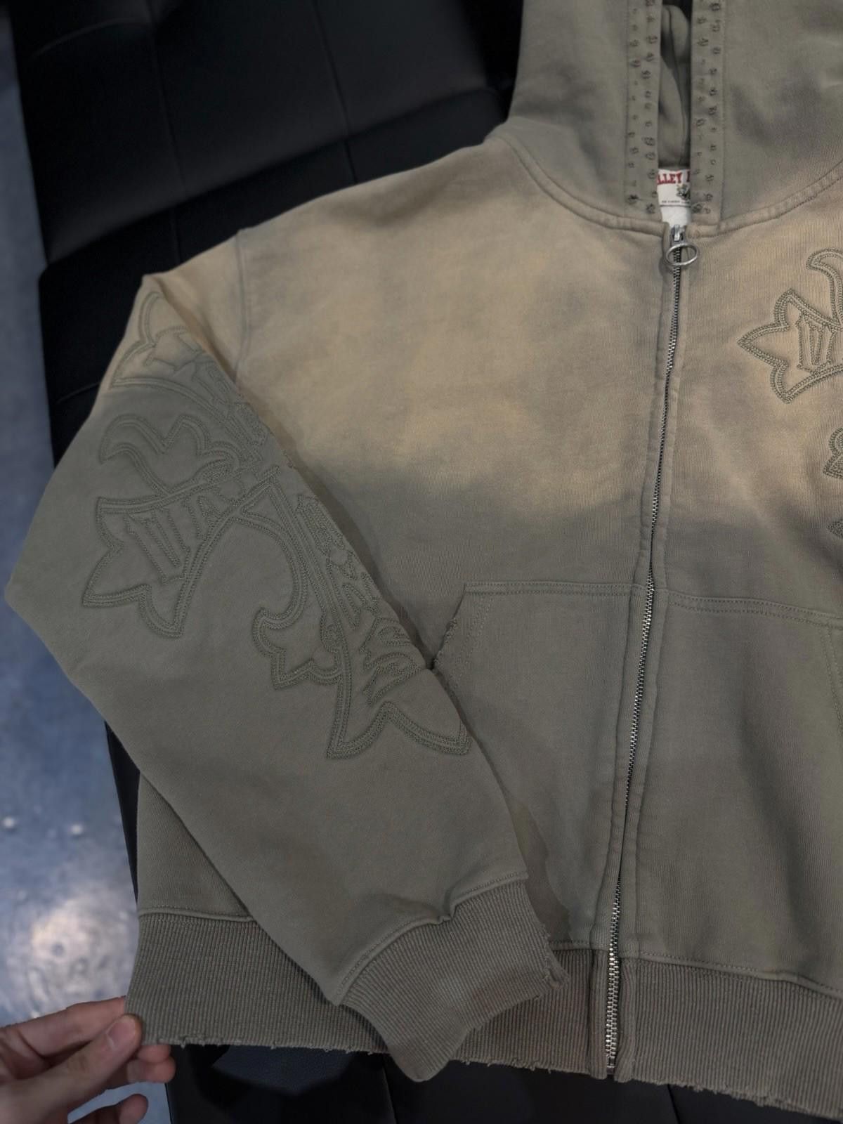 Vale Size L - Vale Zip Up Carver Cross Hoodie Valley Vale Tan Size US L / EU 52-54 / 3 - 5 Thumbnail