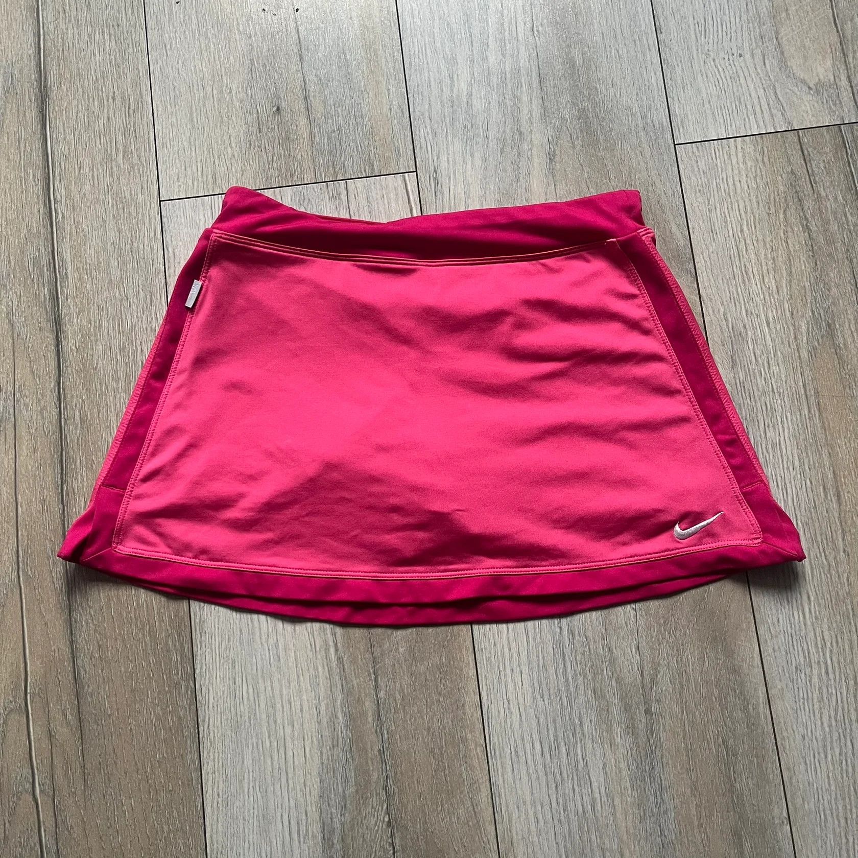 Nike Nike Dri-Fit Pink Tennis Skirt Size 26" / US 2 / IT 38 - 1 Thumbnail