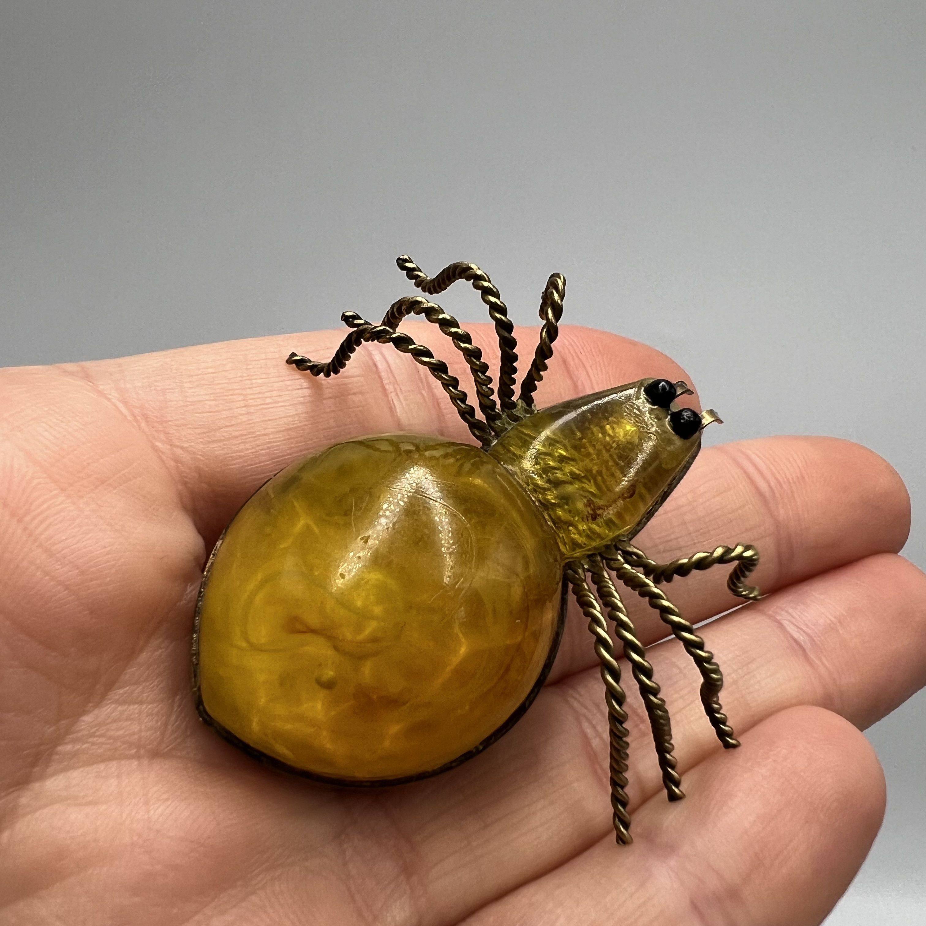 Vintage Vintage Brooch Pins Needle Safe Jewelry Amber Brass Signed Size ONE SIZE - 3 Thumbnail
