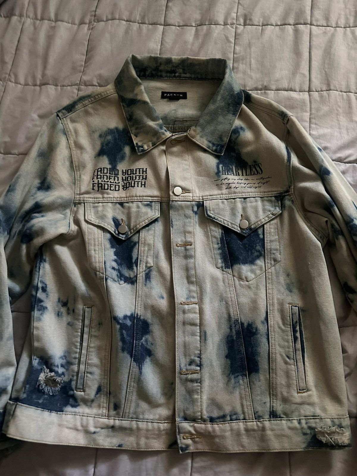 Pacsun Pacsun Heartless Washed Denim Jacket Size US L / EU 52-54 / 3 - 1 Thumbnail