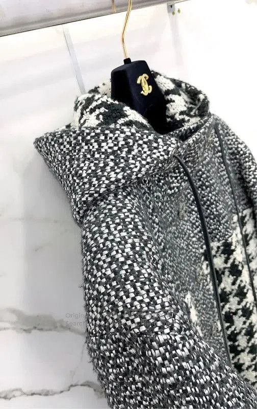 Chanel Chanel Gray Wool Blend Mid-Length Coat . Size S / US 4 / IT 40 - 5 Thumbnail