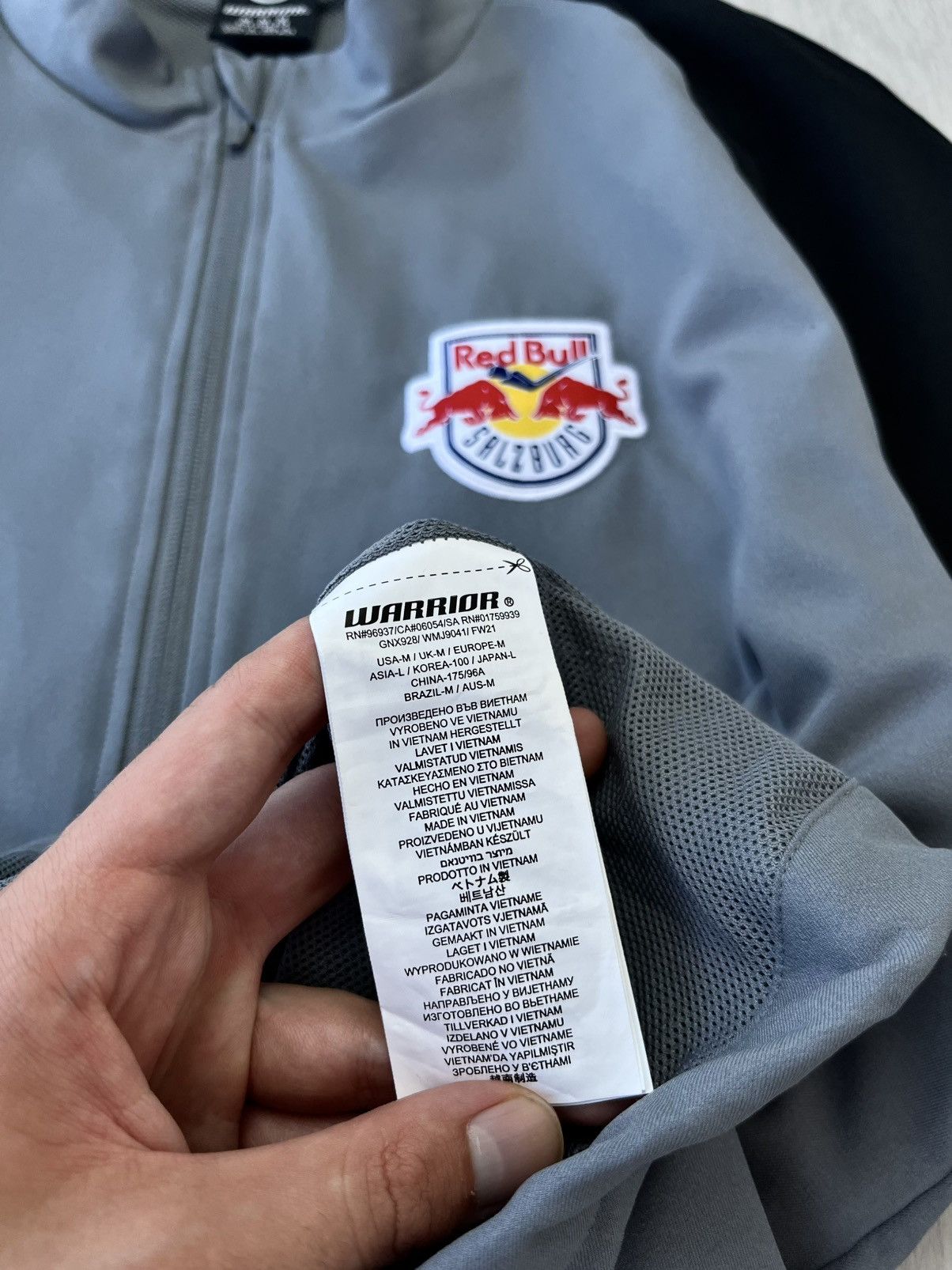 Red Bull Red Bull Salzburg Soccer Track Jacket Warrior Blokecore Y2K Size US M / EU 48-50 / 2 - 7 Thumbnail