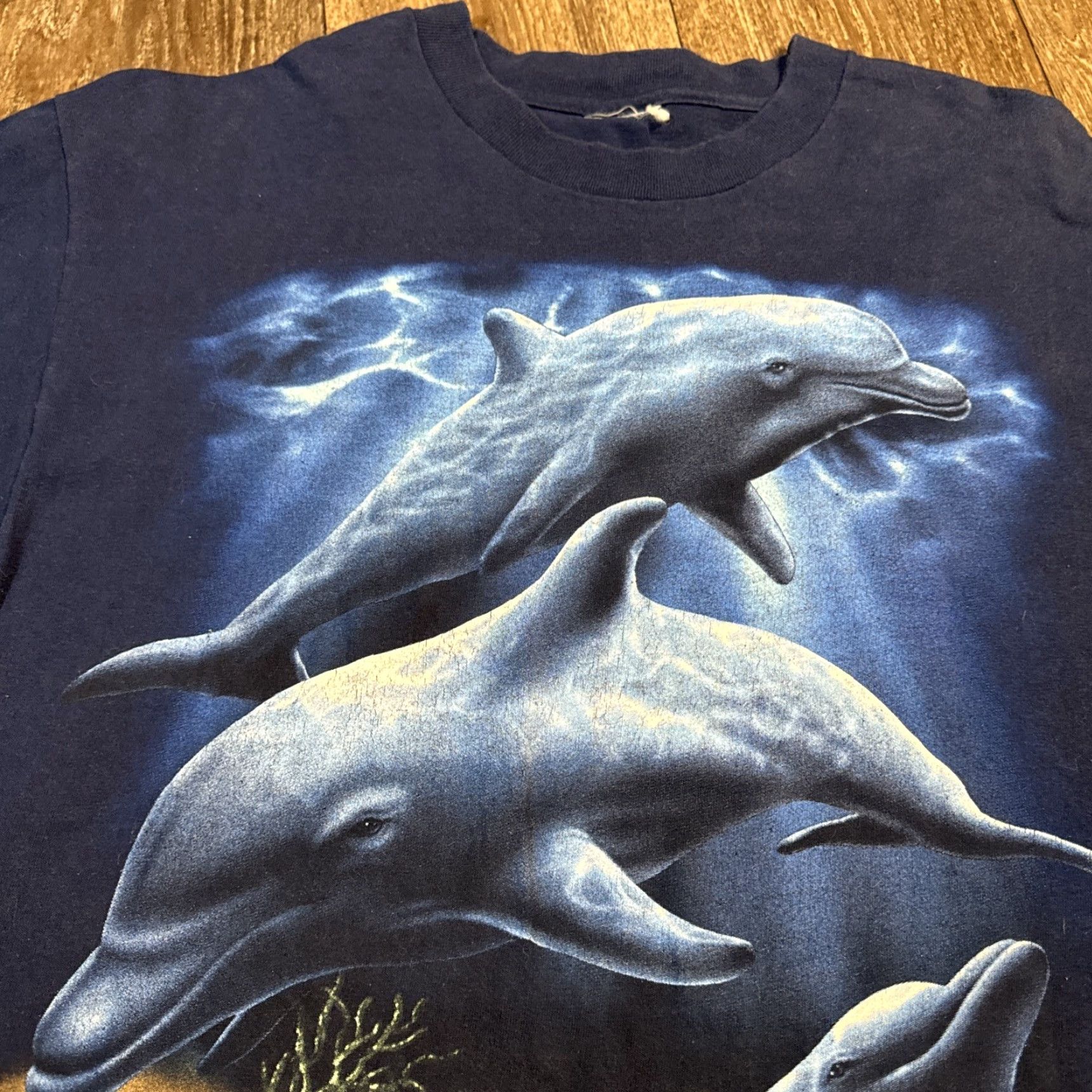 Vintage VINTAGE 90s Dolphins Ocean Fish Nature Animal T-Shirt Large Wild Wear Men L Blue Shirt 90s Mens Size US L / EU 52-54 / 3 - 5 Thumbnail