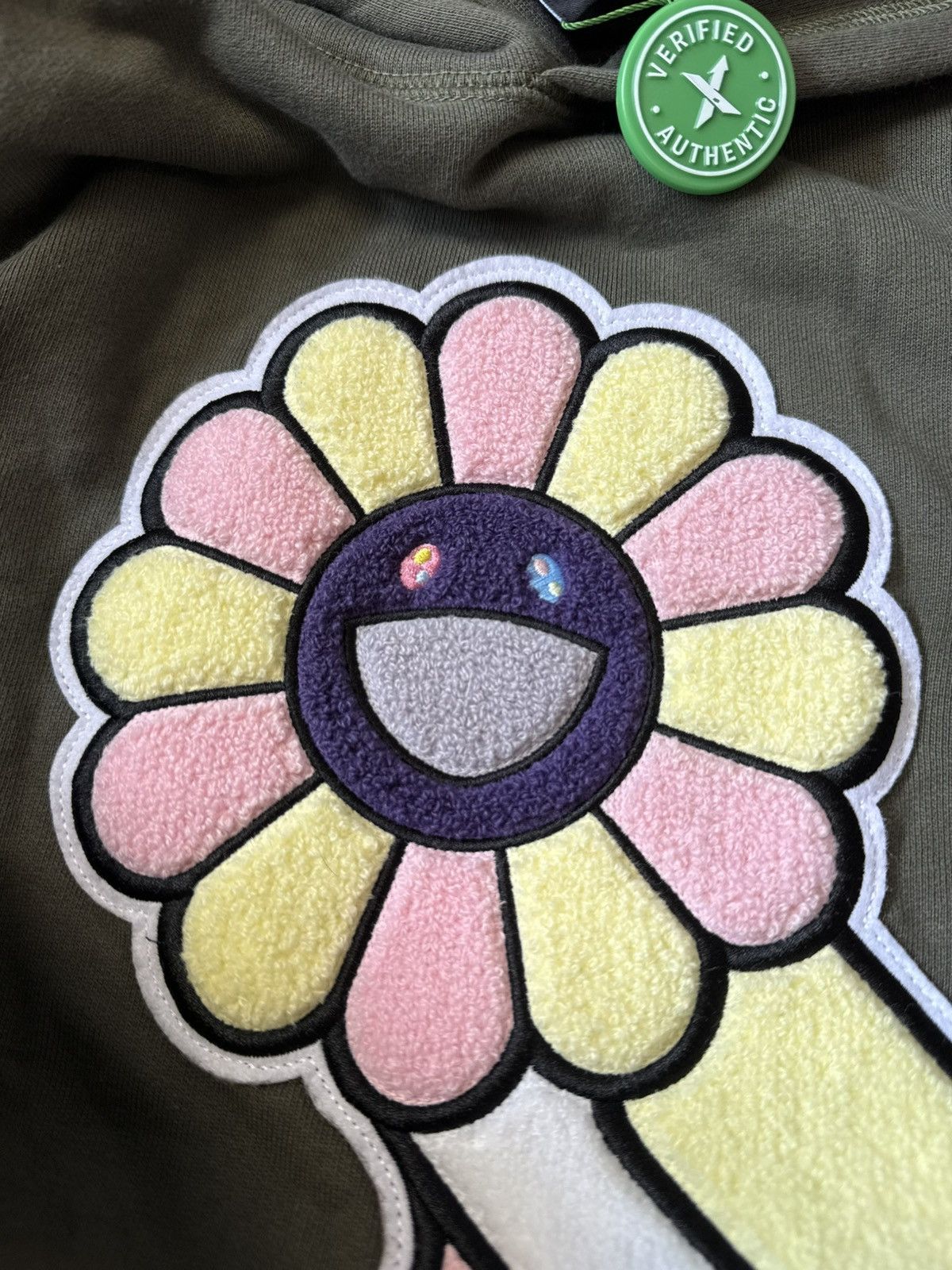 October's Very Own × Takashi Murakami October’s Very Own Takashi Murakami Size US M / EU 48-50 / 2 - 12 Thumbnail