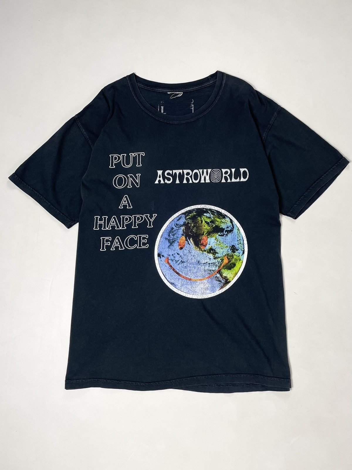 Travis Scott ASTROWORLD 🌎 Travis Scott tour merch tee sicko mode t shirt Size US XL / EU 56 / 4 - 2 Thumbnail