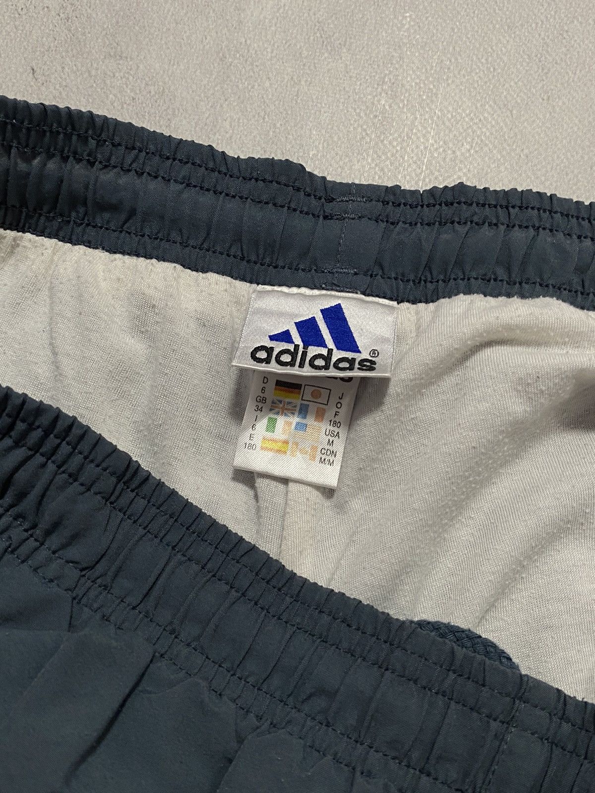 Adidas × Vintage Vintage Train Track Pants Baggy Adidas Logo Parachute Size US 34 / EU 50 - 6 Thumbnail