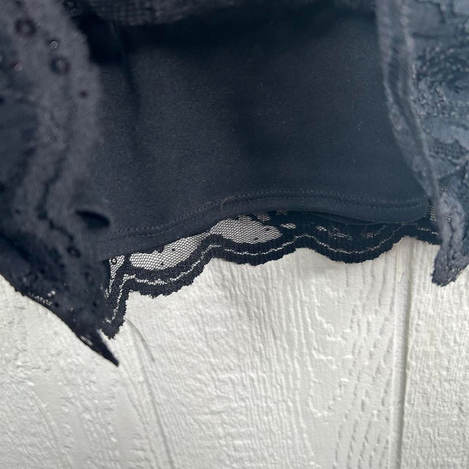 Boston Proper Vintage 90’s Black Sparkly Laced Halter Going Out Top Small Size S / US 4 / IT 40 - 7 Thumbnail