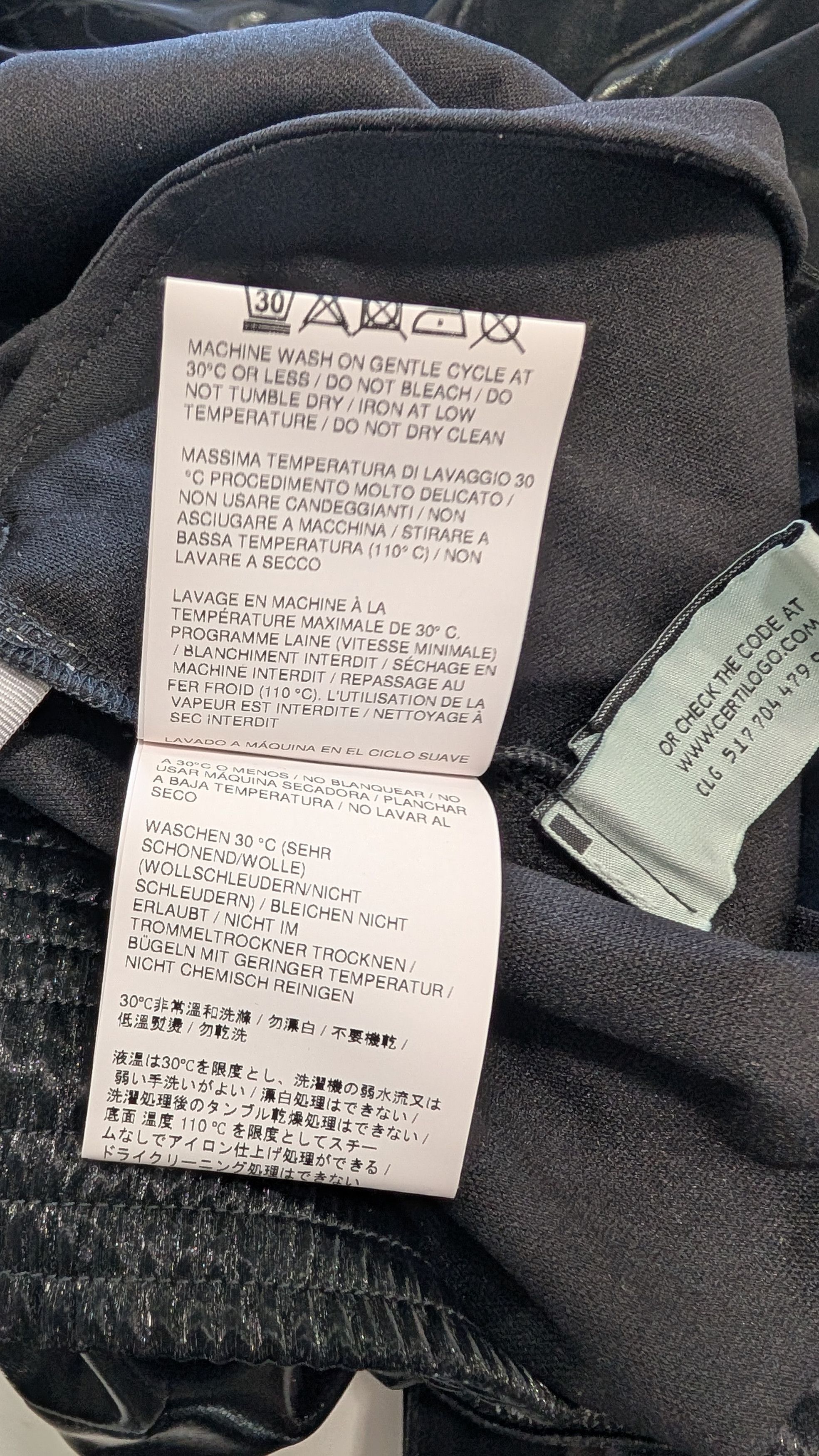 Off-White Off-White Virgil Abloh Slick Shine Cargo Joggers Black IT 44 Size US 30 / EU 46 - 12 Thumbnail