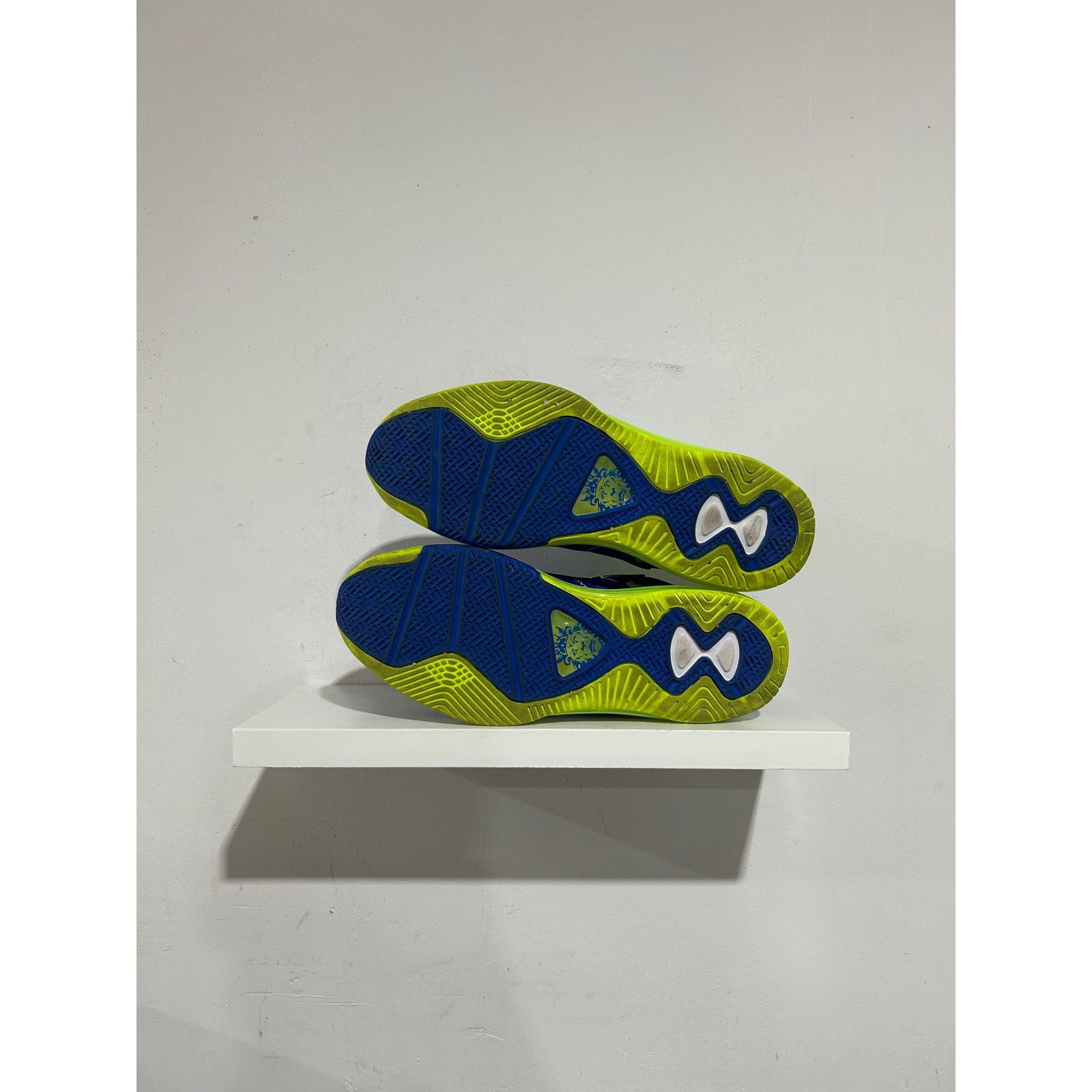 Other LEBRON 8 V2 SPRITE SIZE 11.5 Size US 11.5 / EU 44-45 - 3 Thumbnail
