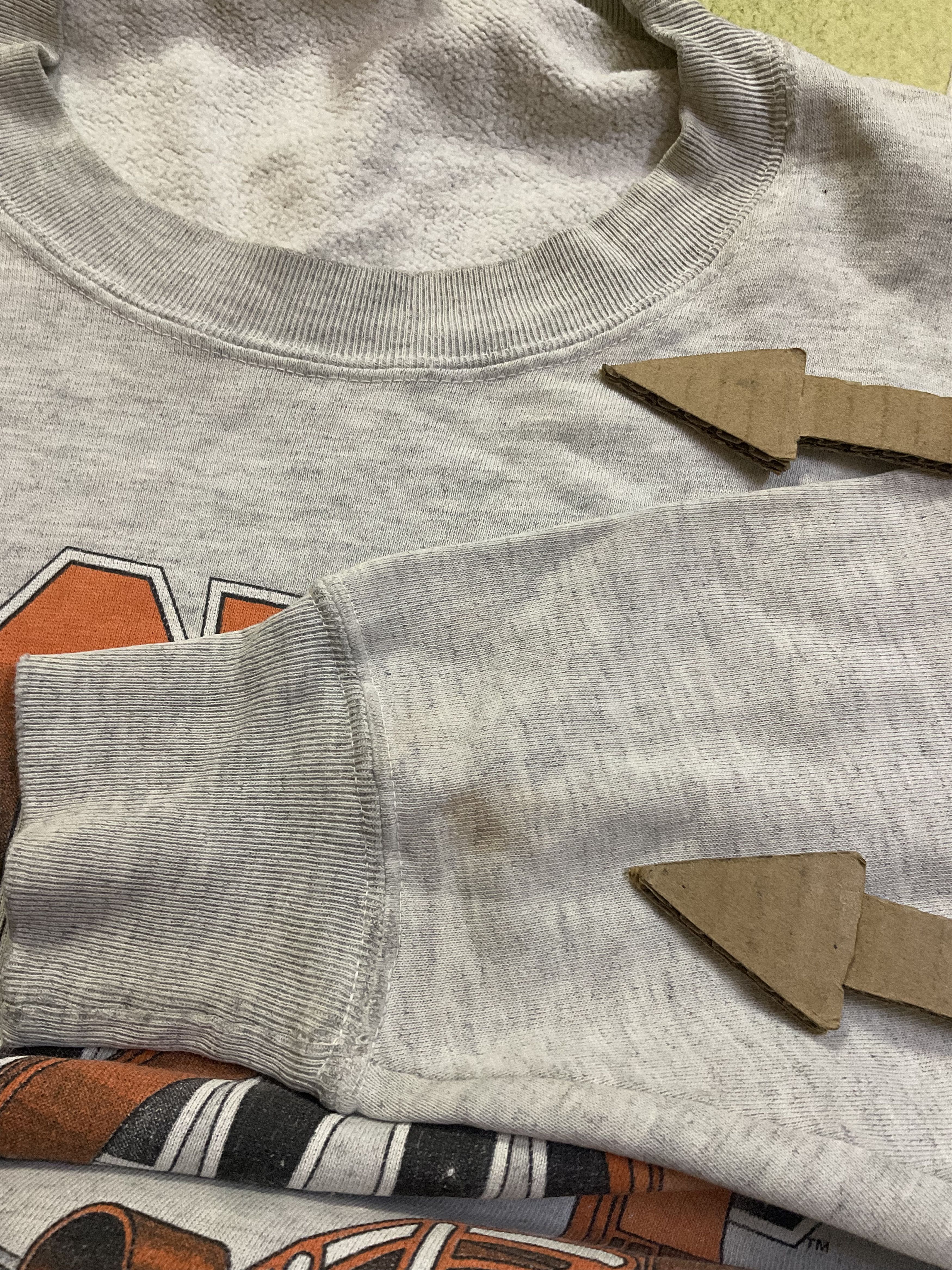 NFL Vtg 1994 Browns Sweatshirt FREE 1999 Browns Mcd Bandana Size US L / EU 52-54 / 3 - 7 Thumbnail