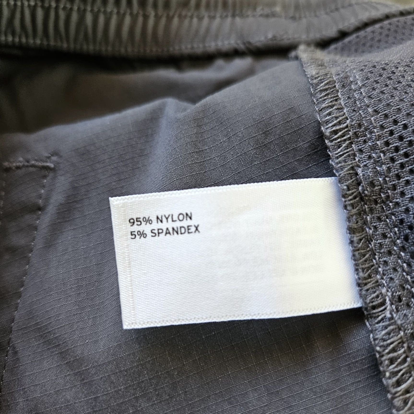 Vintage Duluth Alaskan Hardgear Womens Pull On Slim Leg Pants 18W Gray Sz 18W Nylon Spandex Inseam 29.5" Cargo Size 40" / US 18 - 6 Thumbnail