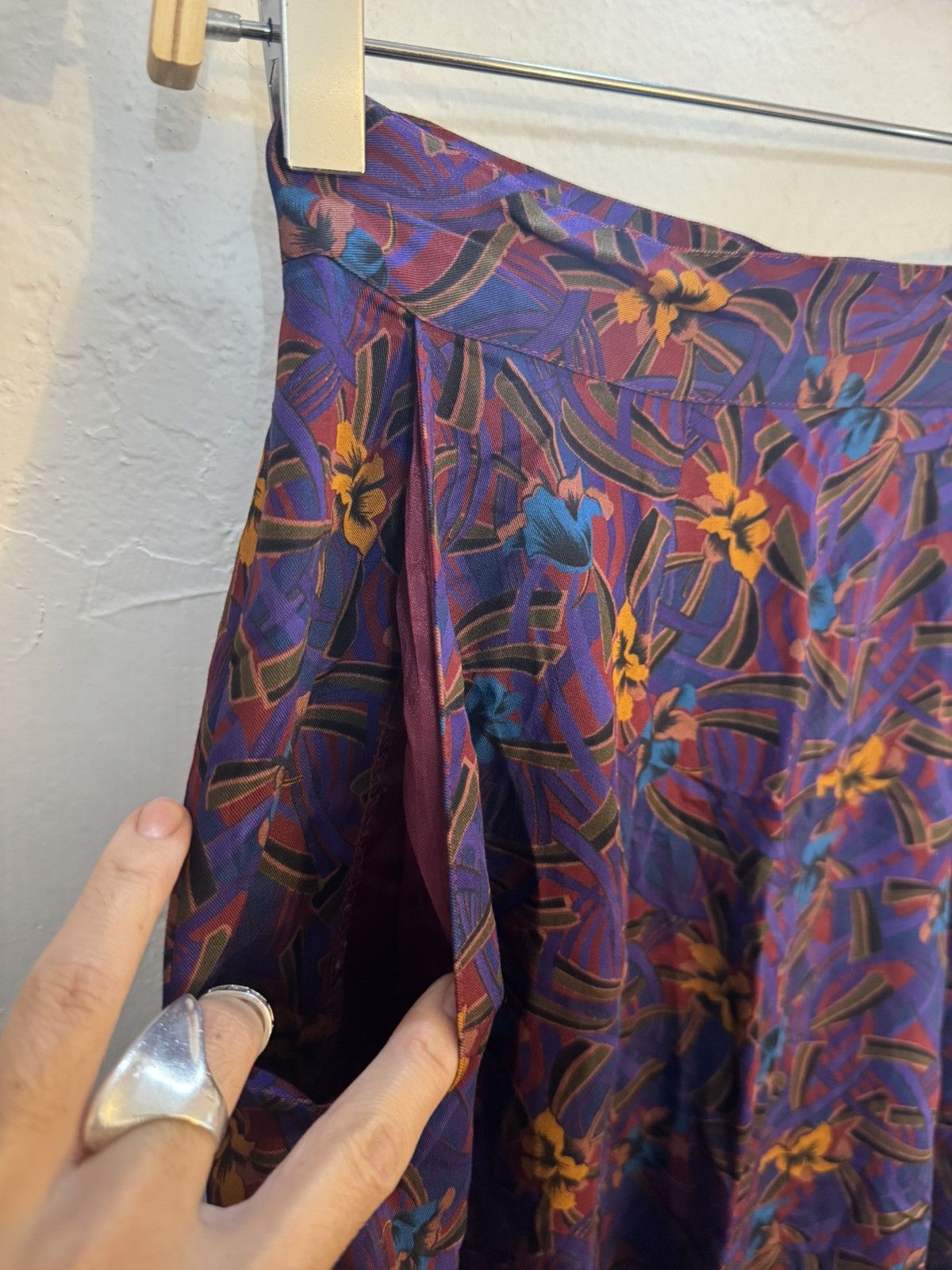 Dior VINTAGE CHRISTIAN DIOR MAXI SKIRT SZ 4 XS 24” WAIST EUC Size 27" / US 4 / IT 40 - 5 Thumbnail