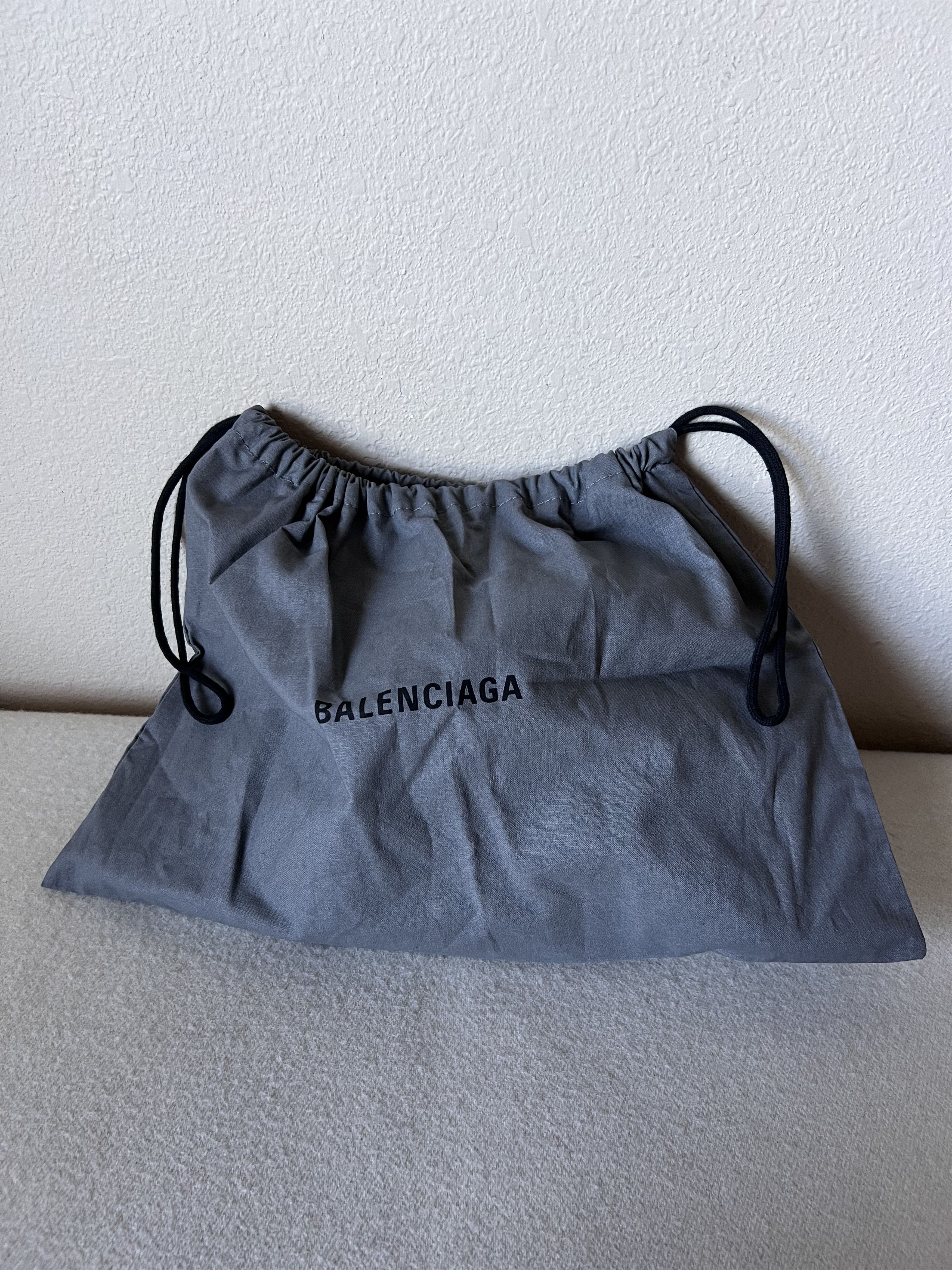 Balenciaga Balenciaga Le Cagole Crossbody Bag in Gray Size ONE SIZE - 10 Thumbnail