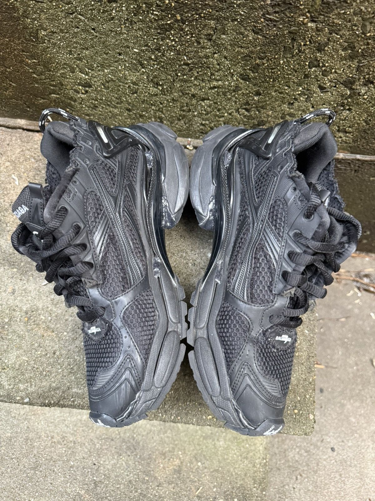 Balenciaga Balenciaga Triple Black Runner 41 Size US 8 / EU 41 - 4 Thumbnail