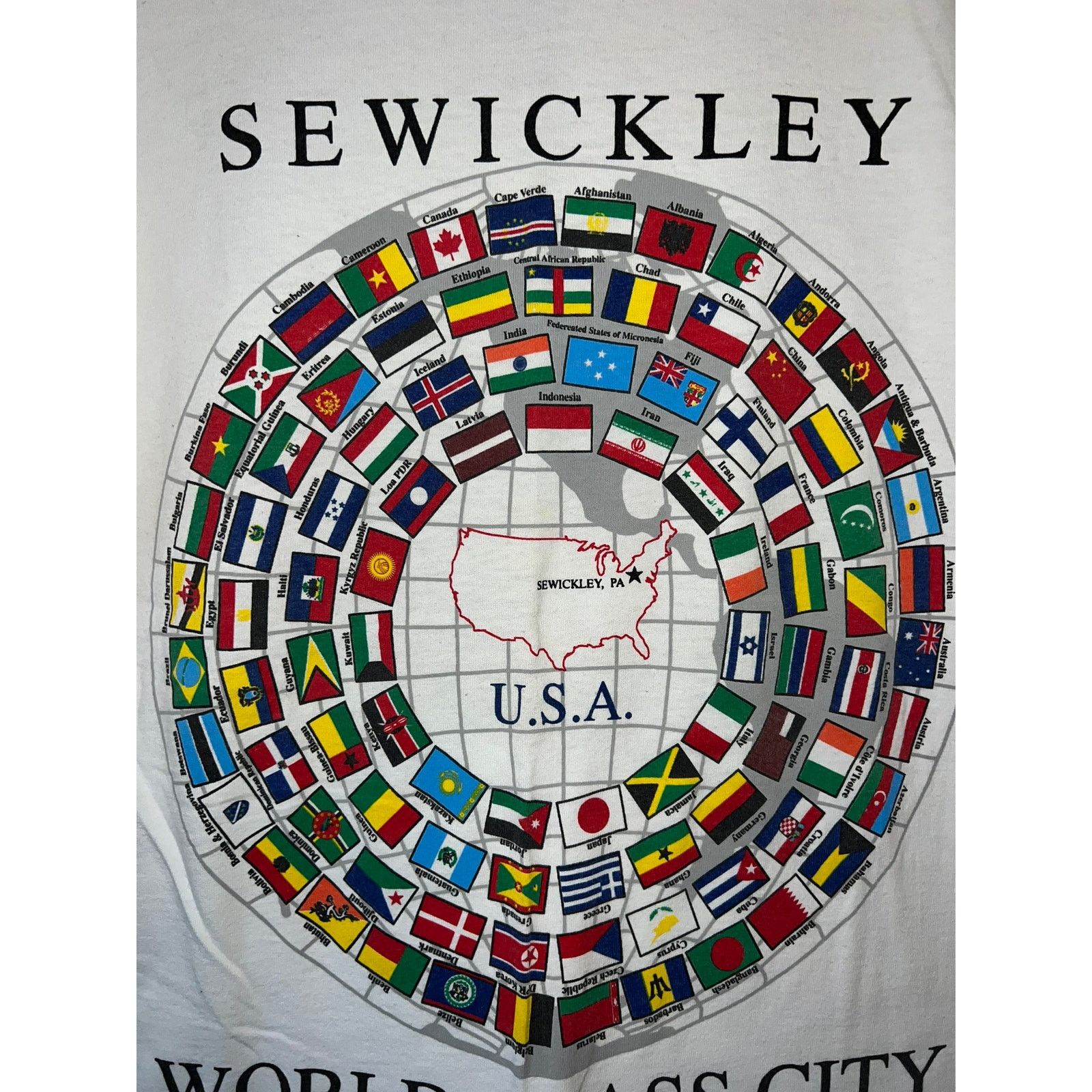 Vintage Vintage World Flag Shirt Sewickley World Class City Tee 90s Size US L / EU 52-54 / 3 - 6 Thumbnail