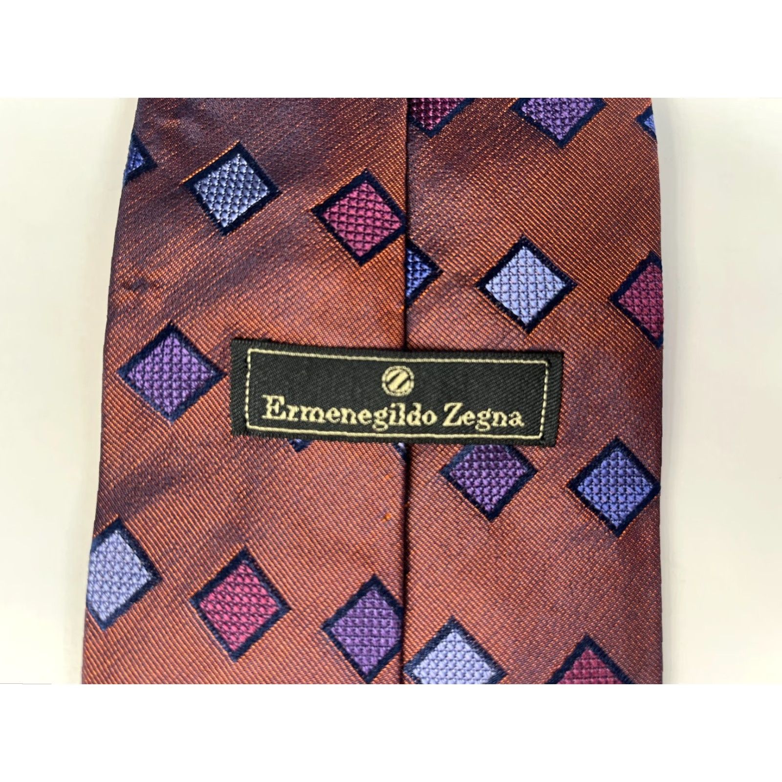 Ermenegildo Zegna VINTAGE Ermenegildo Zegna Silk Tie Geometric Bronze Made in Italy Men’s Tie 58" Bronze Silk Geometric 57-60" Width 3 7/8" Italy Mens Size ONE SIZE - 7 Thumbnail