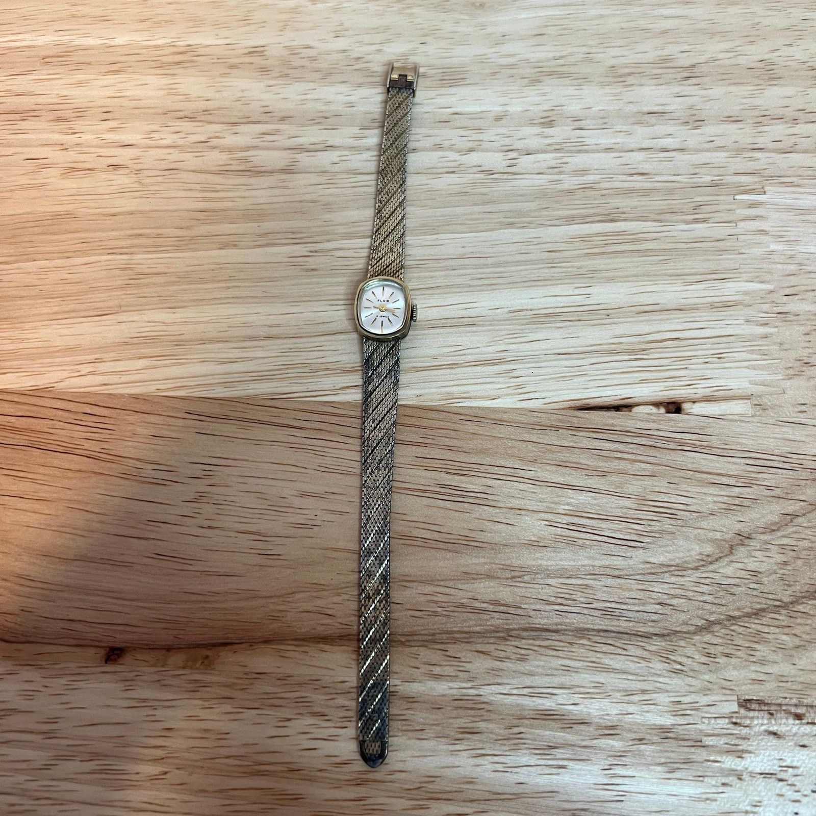 Vintage Flair 10K RGP GF Gold Vintage Ladies Gold Watch 17 Jewels Size ONE SIZE - 6 Thumbnail